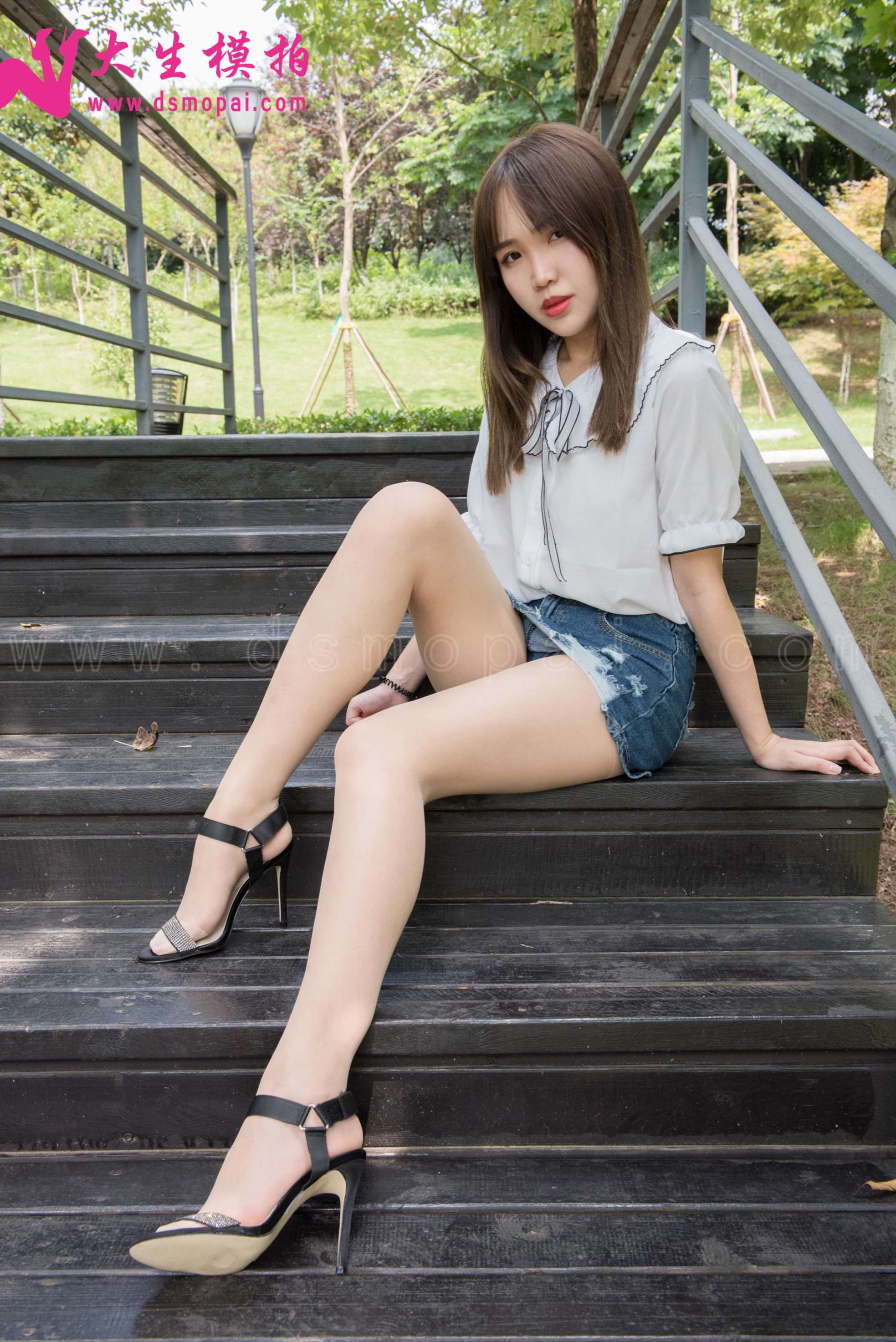 图片[6]-大生模拍 No.137 婉菱 公园里的短裙肉丝 [54P1V506MB]-COS写真在线网