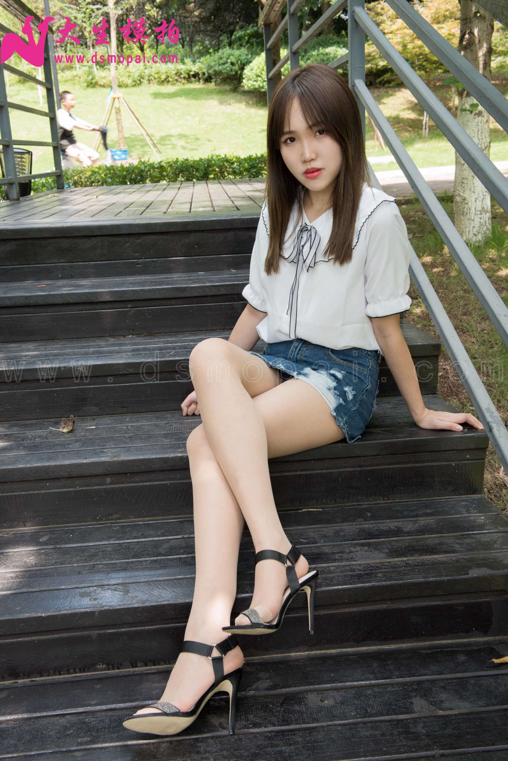 图片[5]-大生模拍 No.137 婉菱 公园里的短裙肉丝 [54P1V506MB]-COS写真在线网