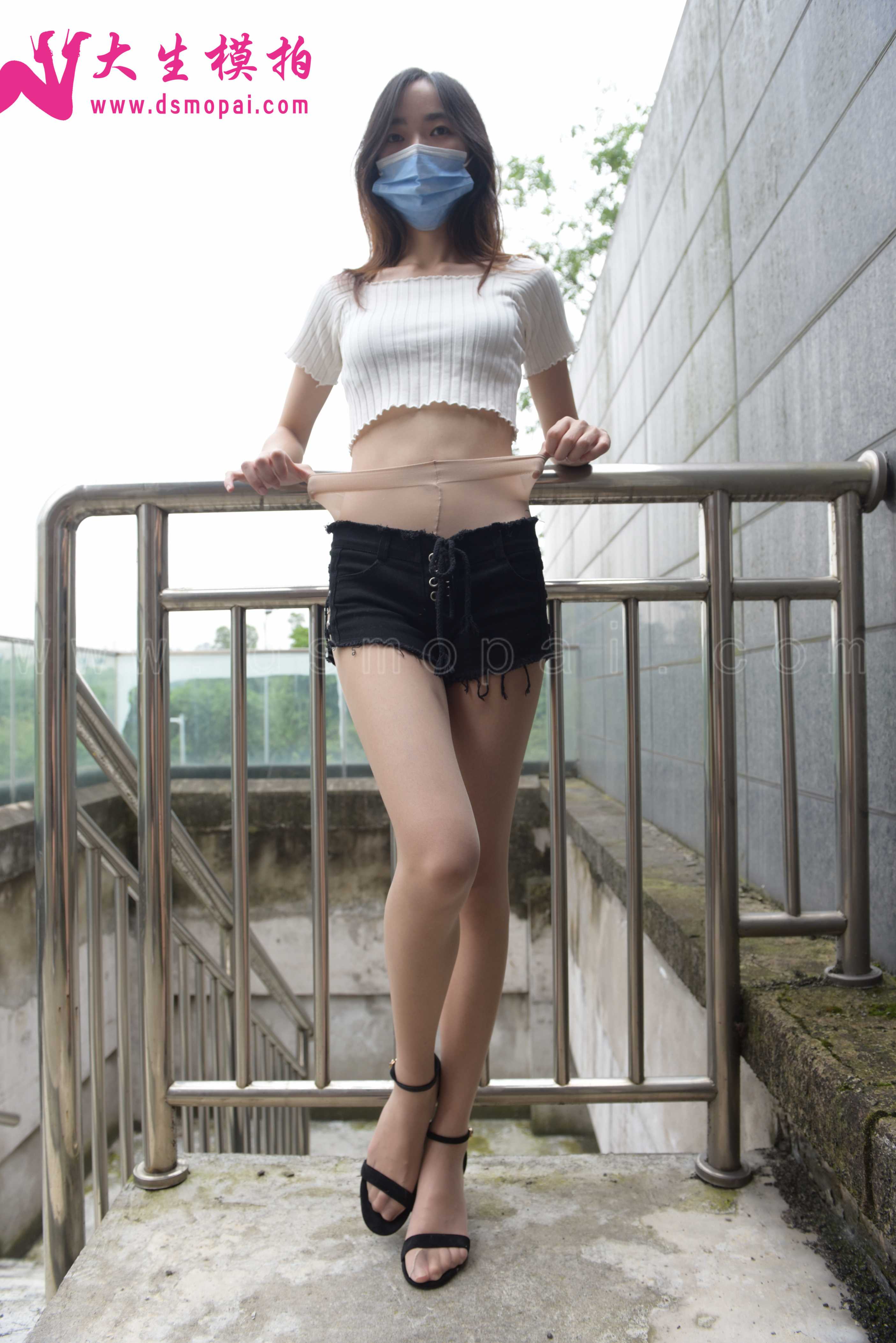 图片[4]-大生模拍 NO.189 诗雨 短裤里的无内丝 [51P1V651MB]-COS写真在线网