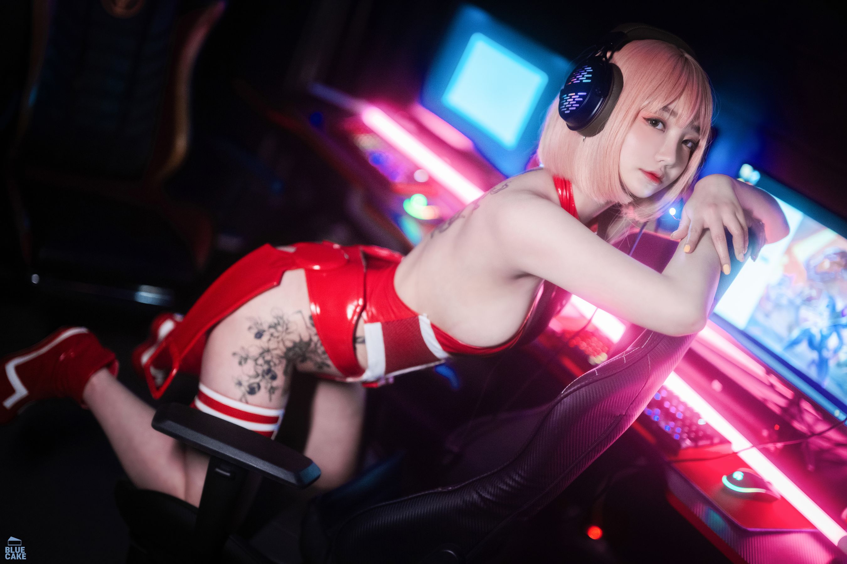 [BLUECAKE] Yeeun – 2B RED+ [38P] - 秀人网免费无水印在线套图写真