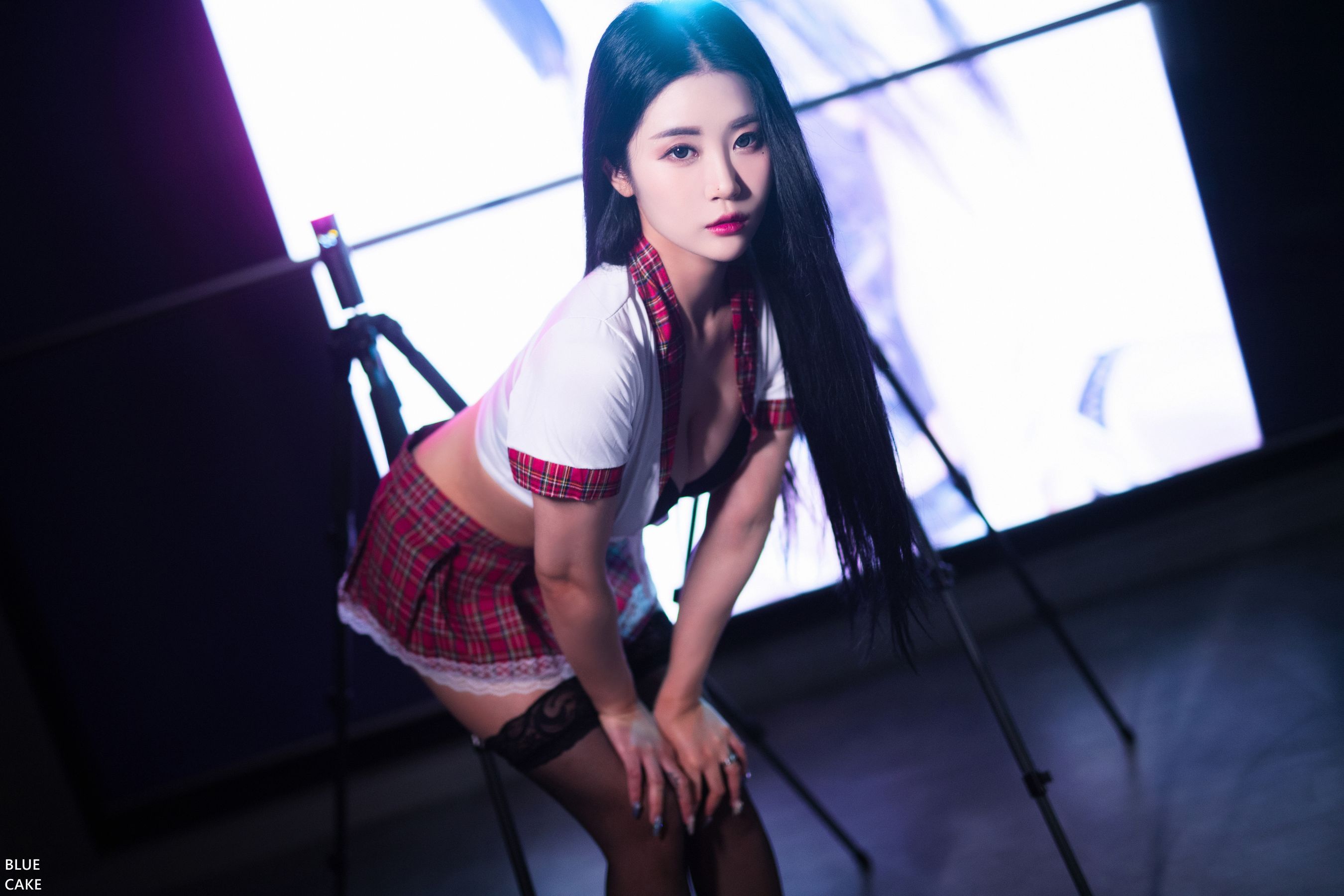 [BLUECAKE] Bomi – Siren [71P] - 秀人网免费无水印在线套图写真