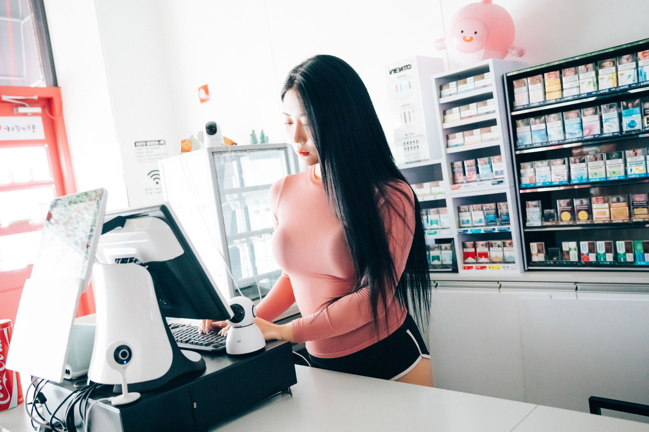 [LOOZY] Bomi – Part timer [124P] - 秀人网免费无水印在线套图写真