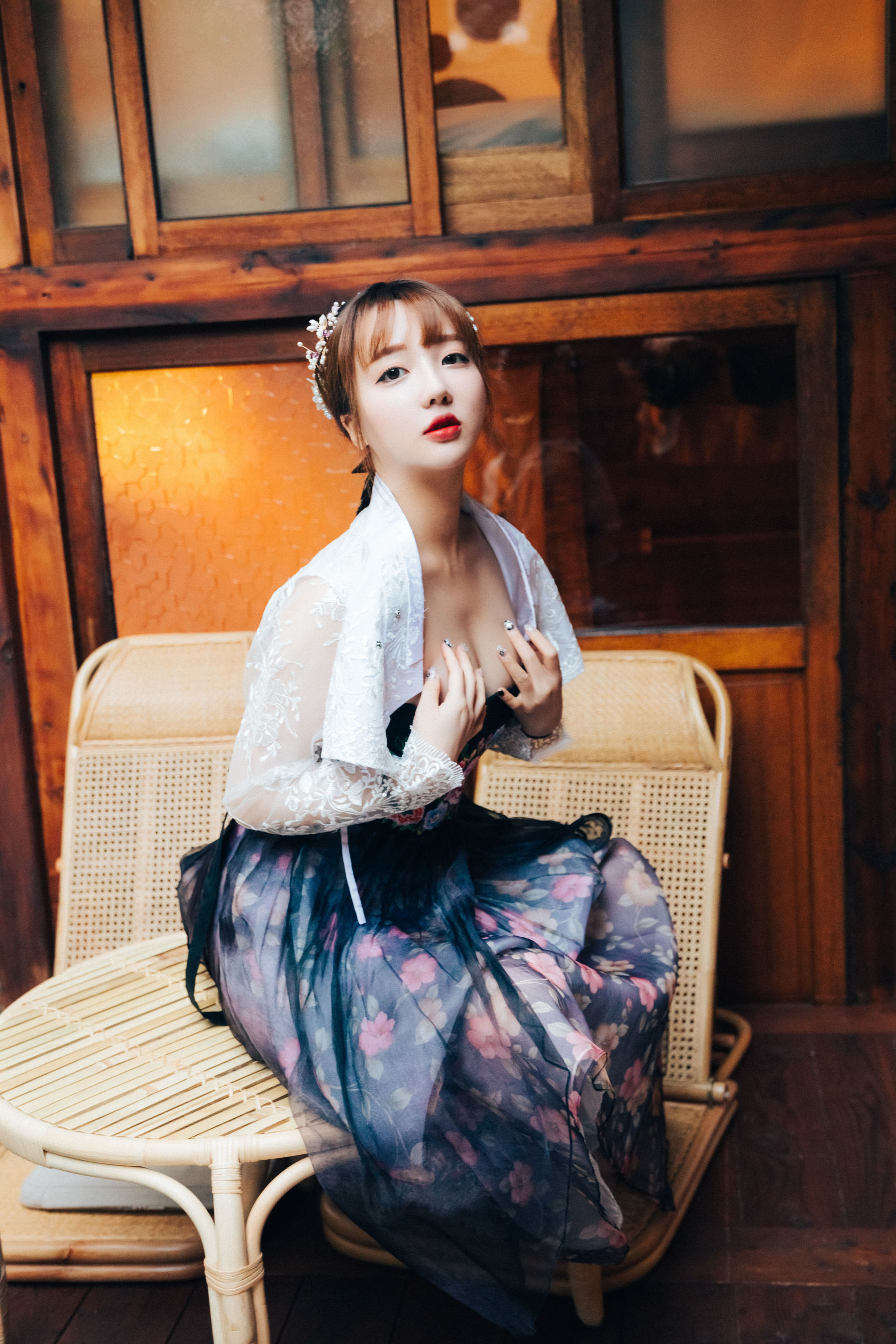 [LOOZY] Yeeun – Gisheng [71P] - 秀人网免费无水印在线套图写真