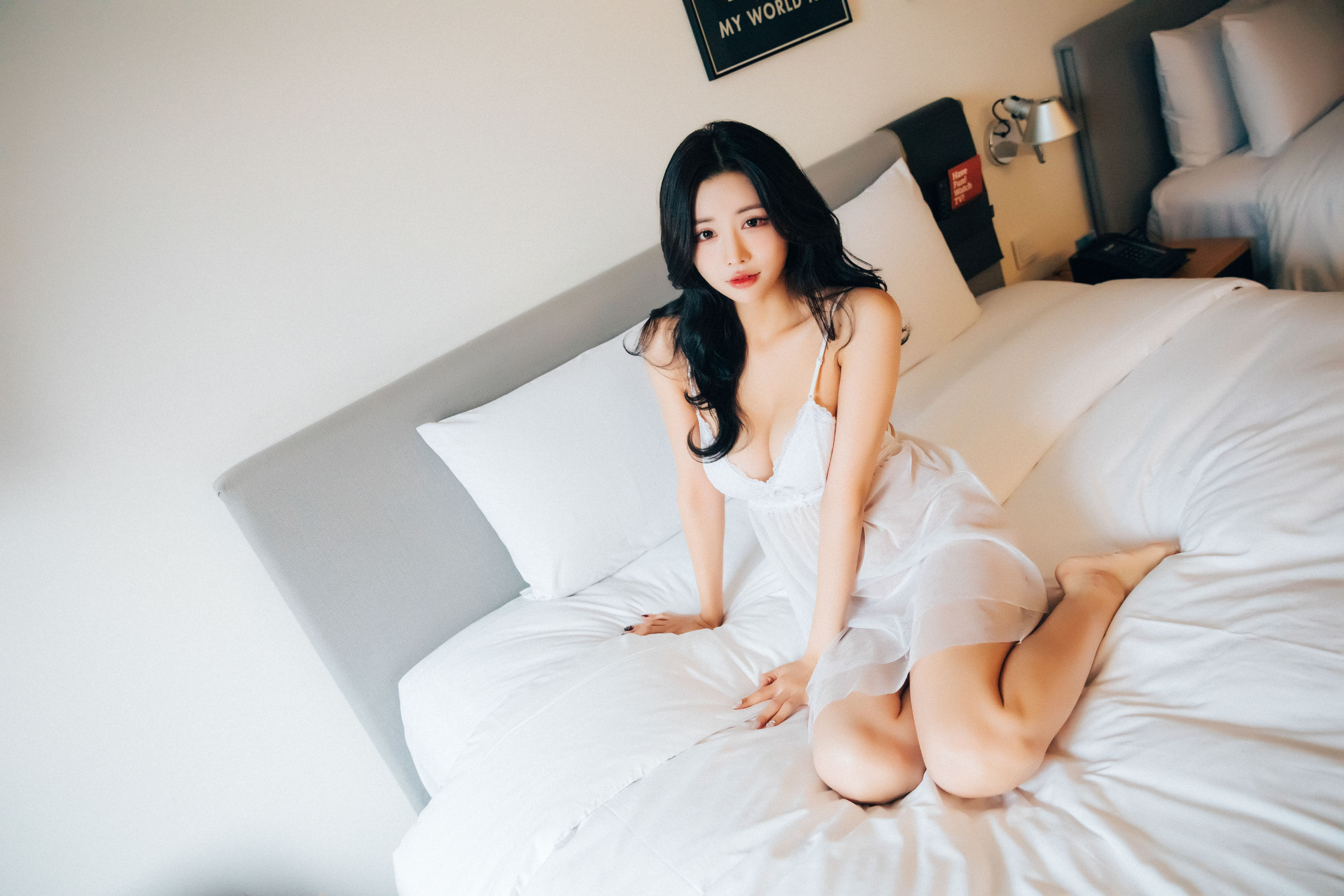 [LOOZY] Yeonyu – Take off a sticker [172P] - 秀人网免费无水印在线套图写真