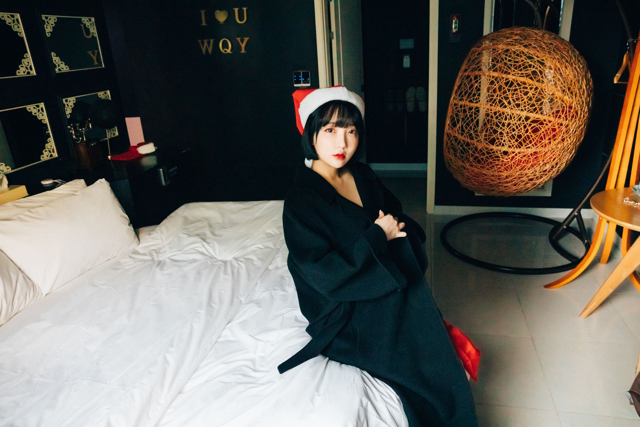 [LOOZY] Yeeun – Doube Date [77P] - 秀人网免费无水印在线套图写真