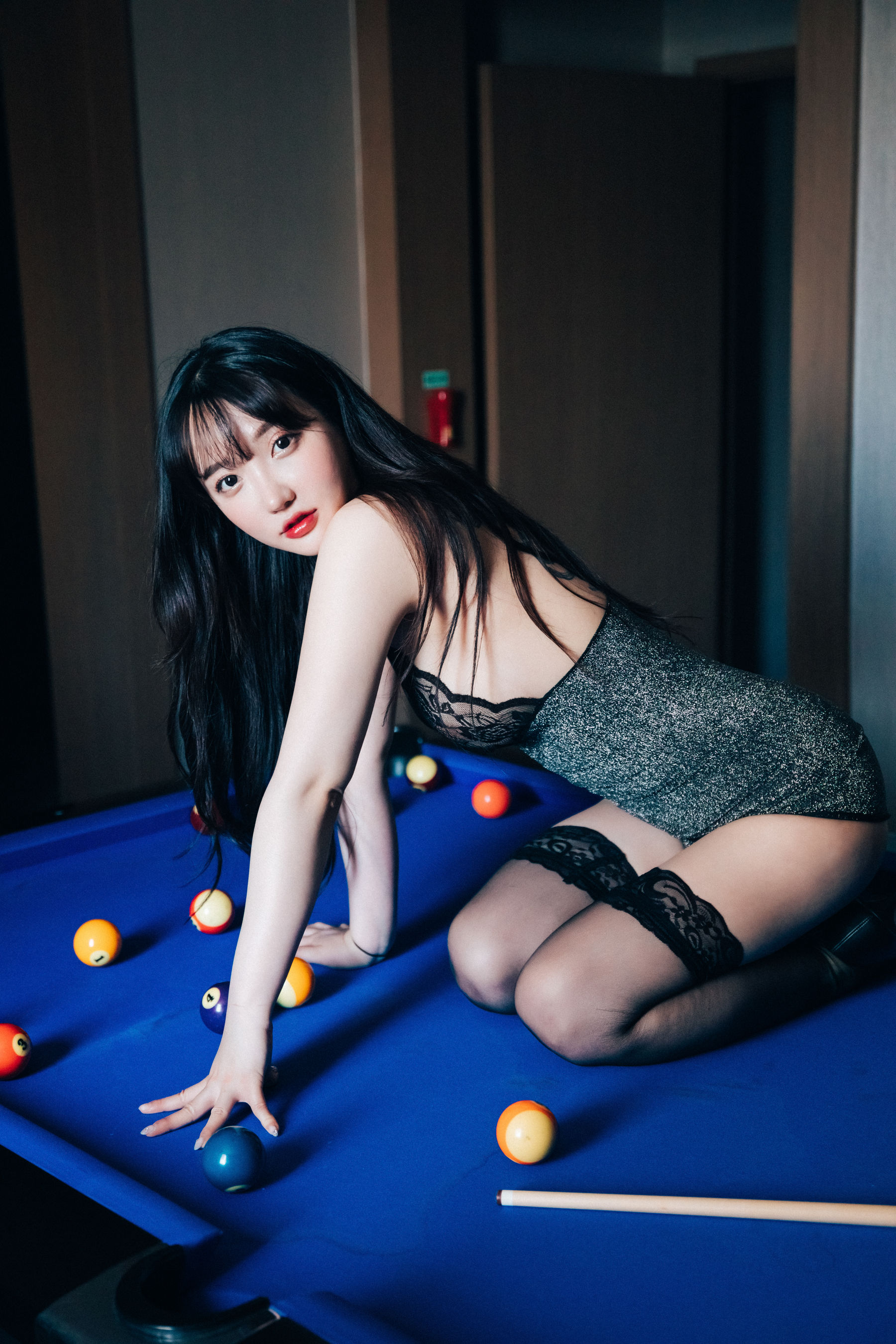 [LOOZY] Yeeun – Player [92P] - 秀人网免费无水印在线套图写真