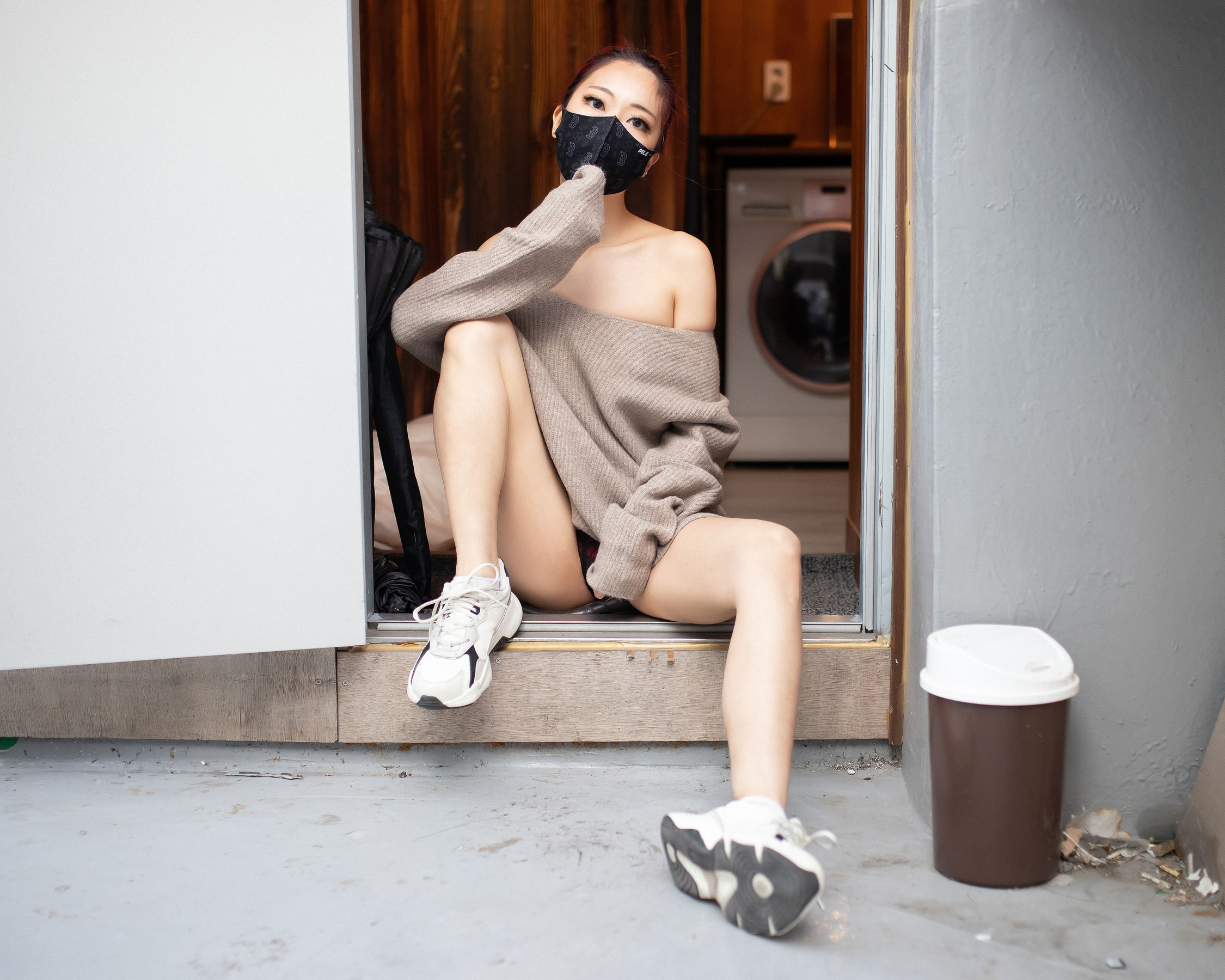 [Moon Night Snap] – Mona My sister next door Vol.1 [18P] - 秀人网免费无水印在线套图写真