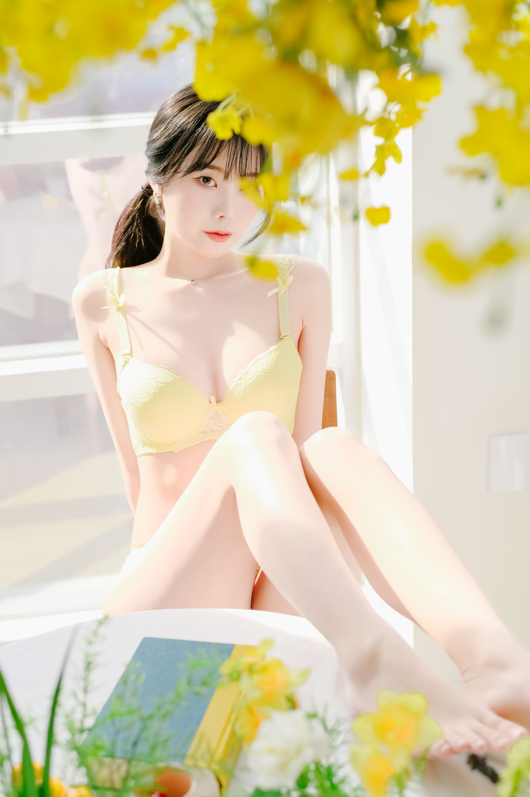 [PATREON] Yuna – Flowers [26P] - 秀人网免费无水印在线套图写真