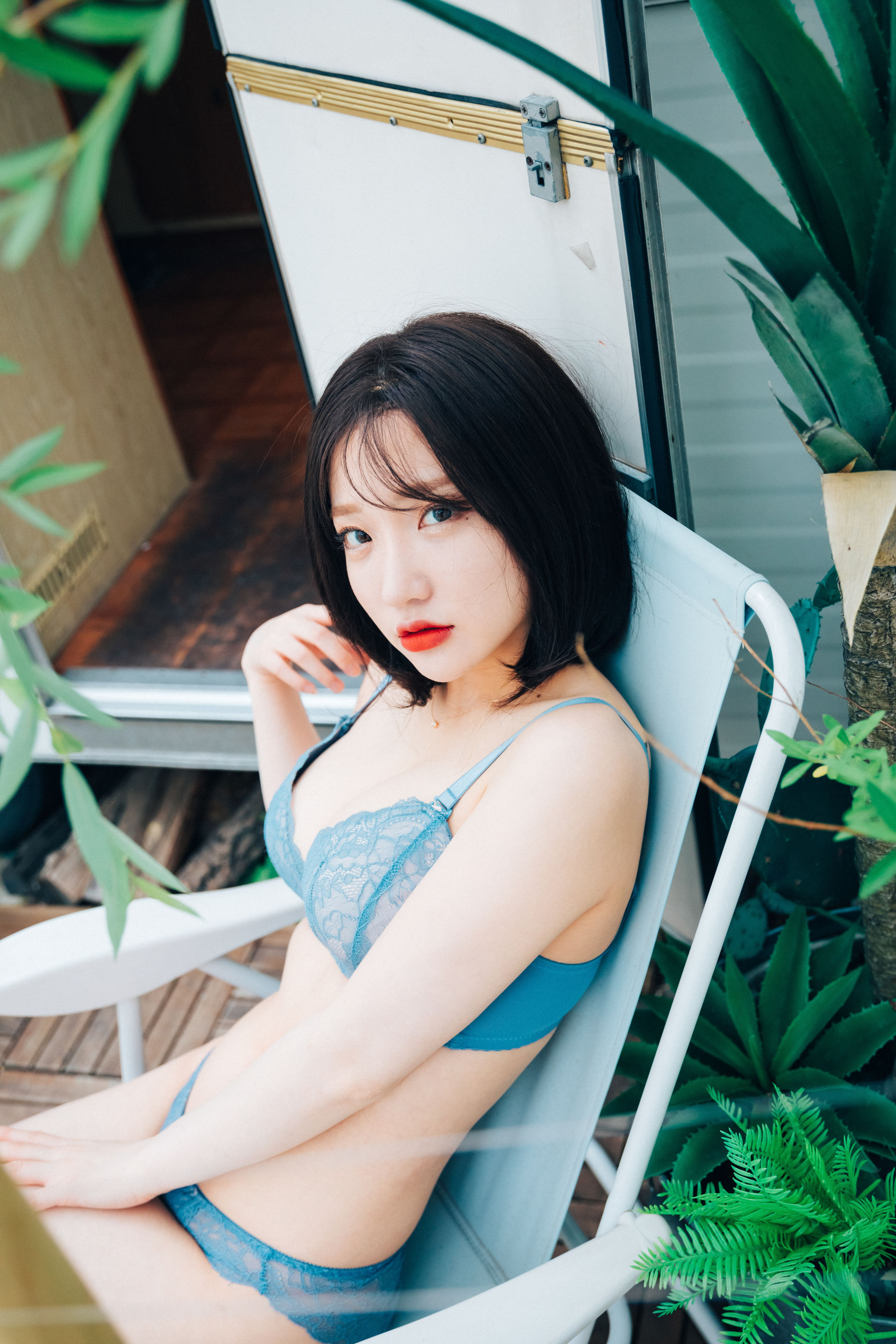 [LOOZY] Yeeun – Summer Caravan [66P] - 秀人网免费无水印在线套图写真