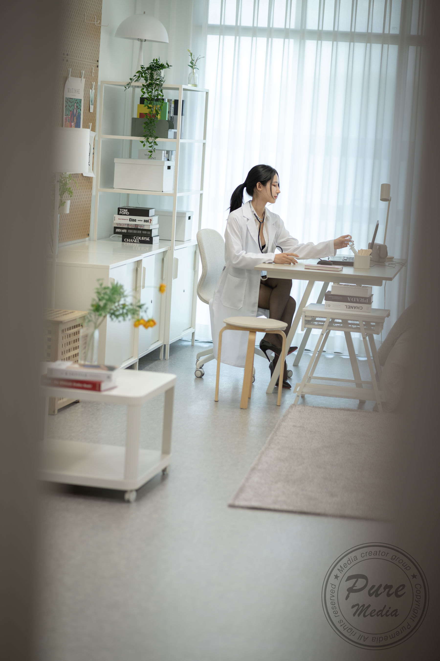 [PURE MEDIA] Vol.191 – Yeha [22P] - 秀人网免费无水印在线套图写真