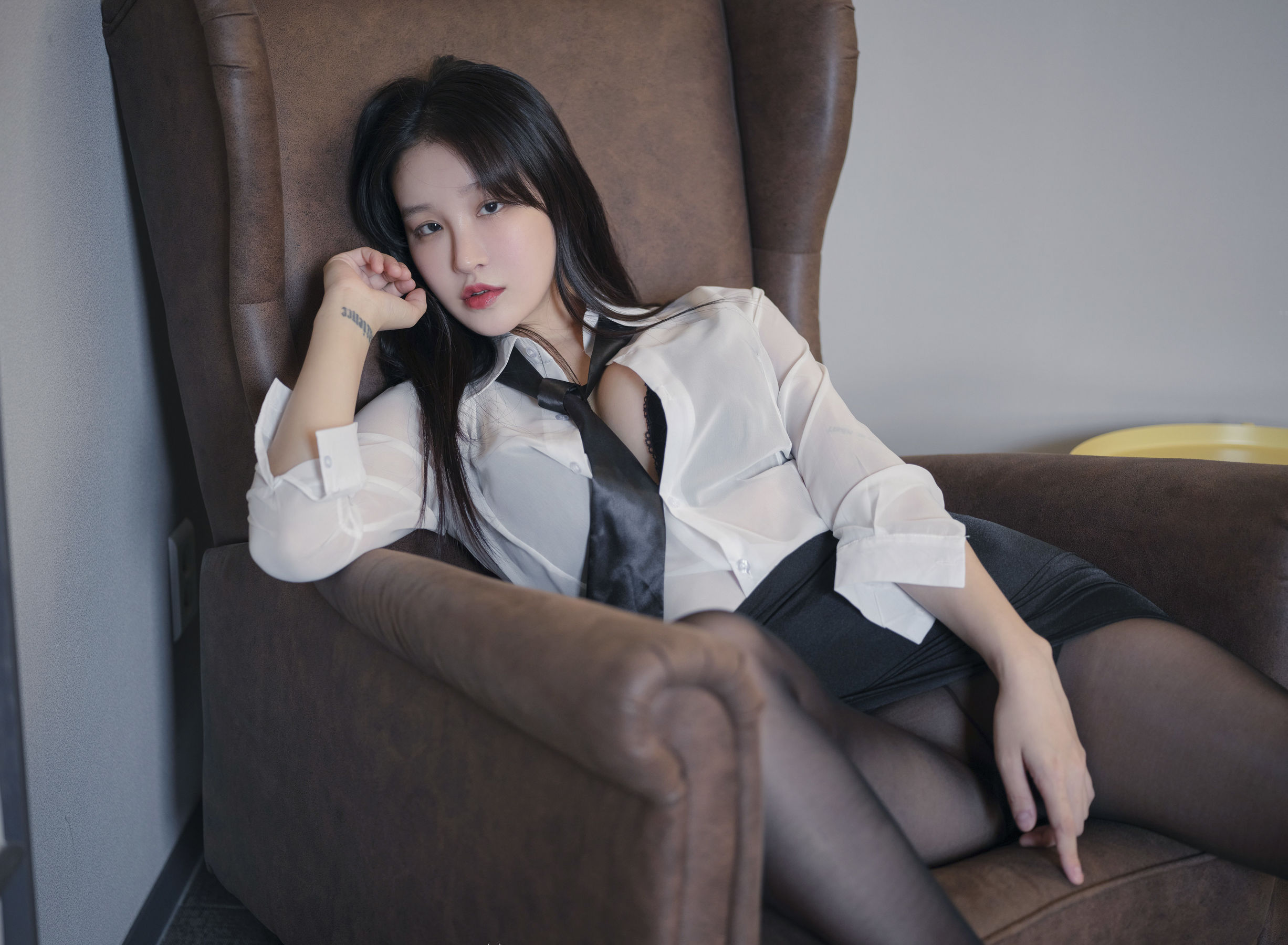 [ARTGRAVIA] VOL.355 Leesnoww_ [72P] - 秀人网免费无水印在线套图写真