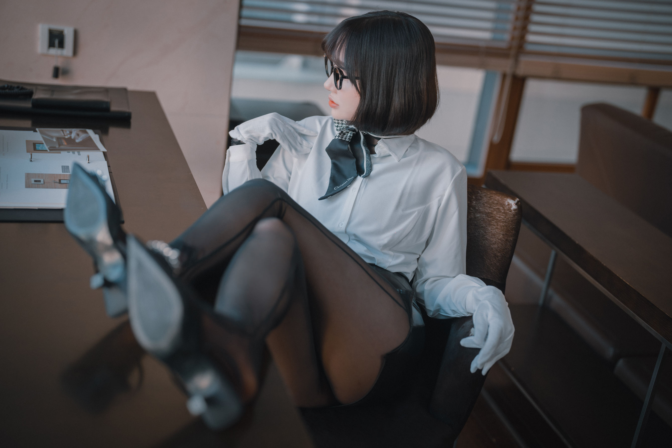 [DJAWA] Yeeun – Naughty Supervisor + SP.Ver [70P] - 秀人网免费无水印在线套图写真