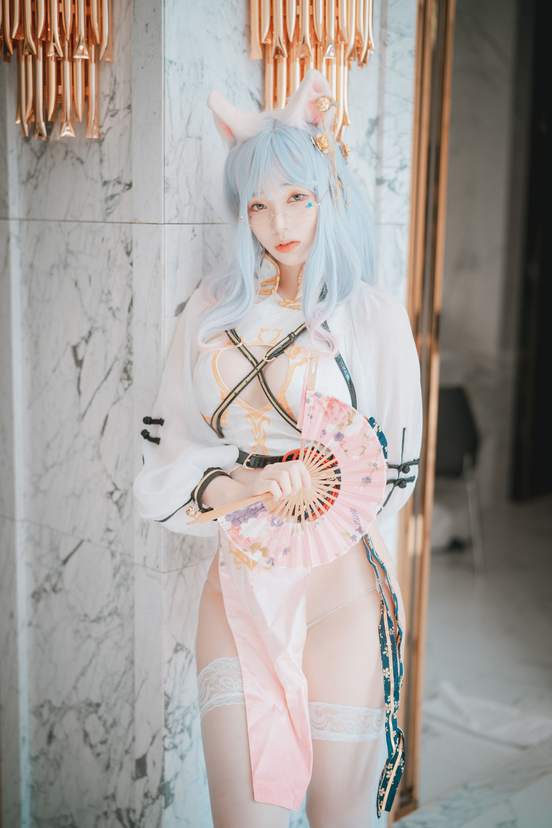 [DJAWA] BamBi – Le Chat Porte un Qipao [87P] - 秀人网免费无水印在线套图写真