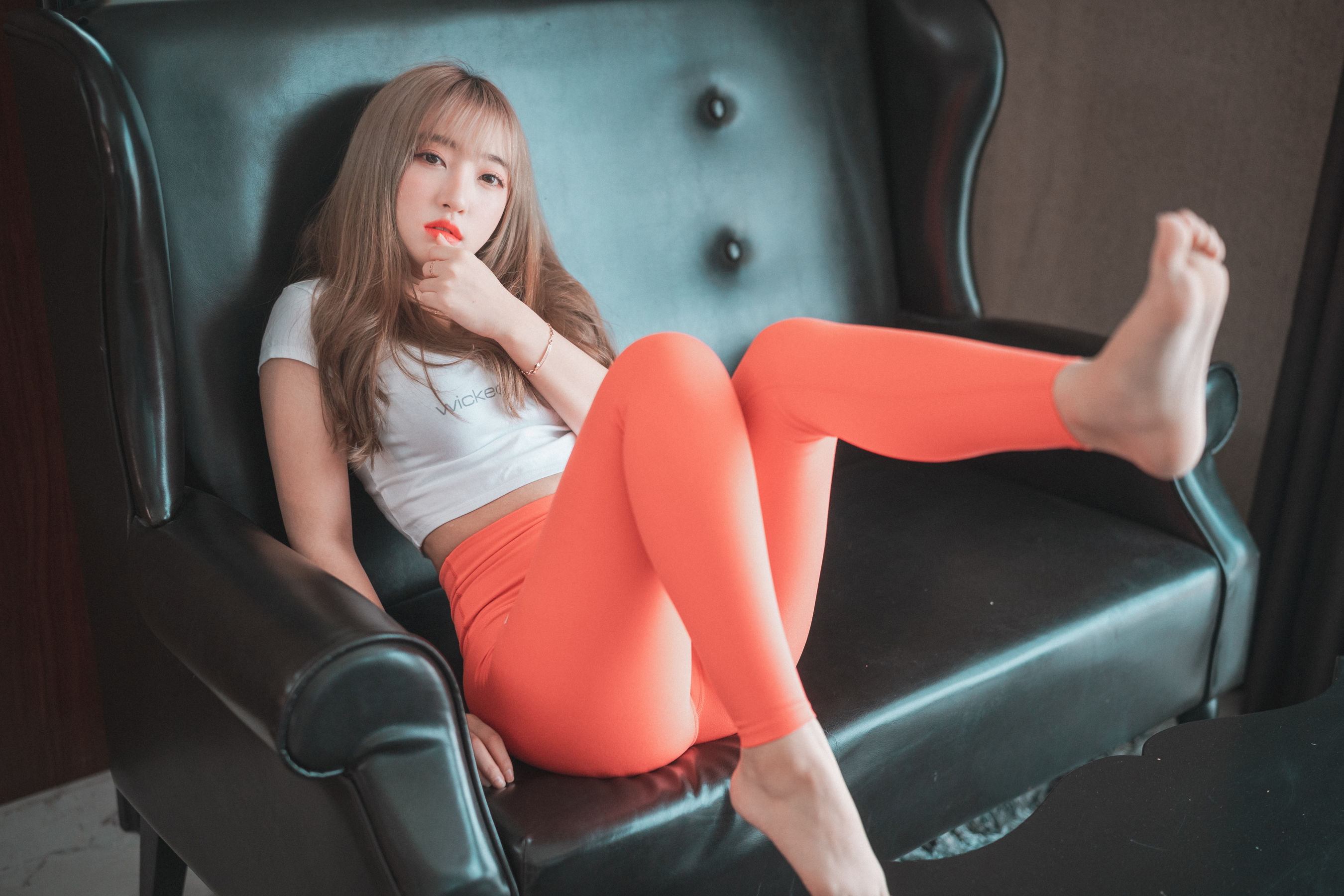 [DJAWA] Hanari – Red Orange &#038; Cool Mint [50P] - 秀人网免费无水印在线套图写真