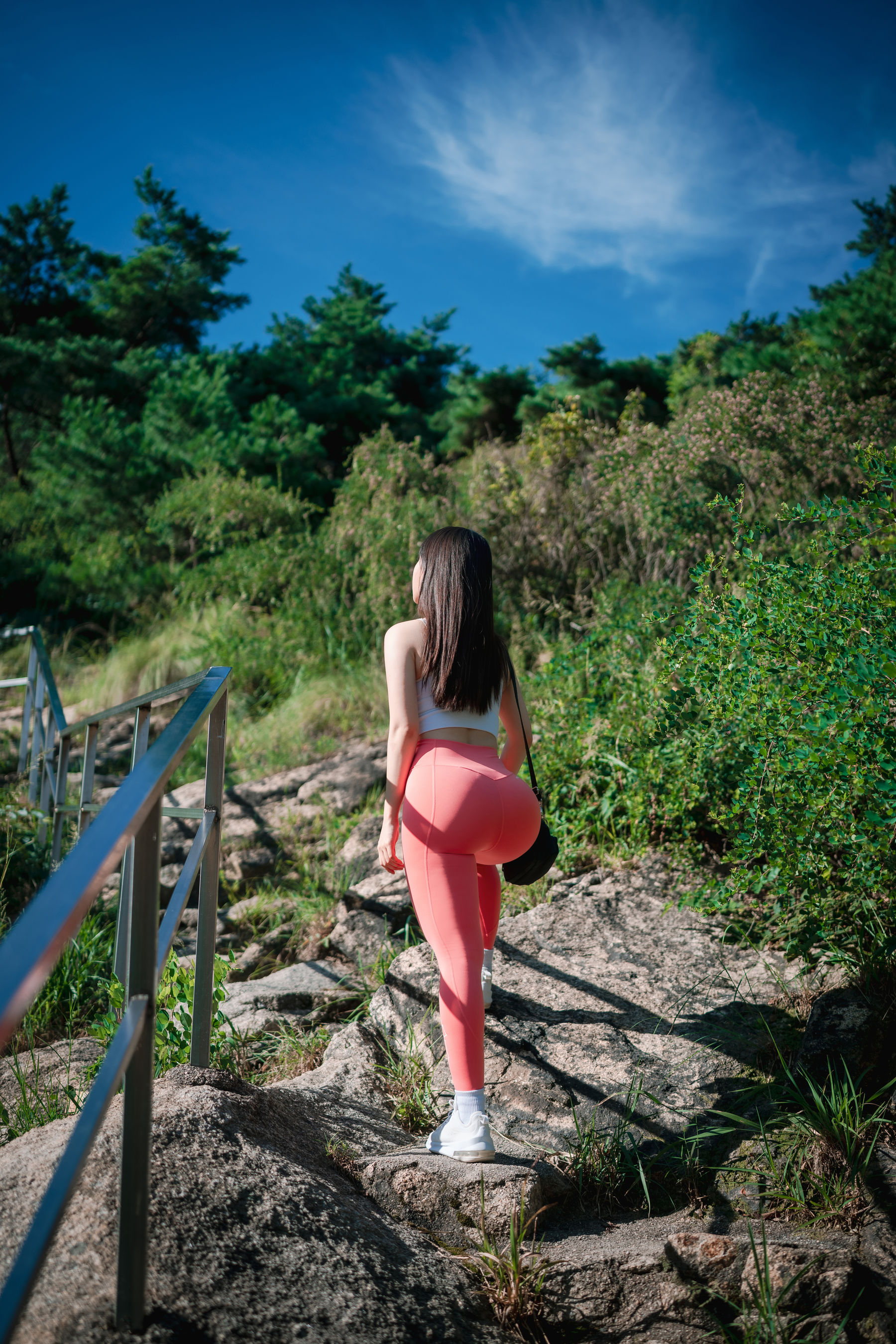 [DJAWA] ZziZzi – Naughty Trekking 2nd Course [105P] - 秀人网免费无水印在线套图写真