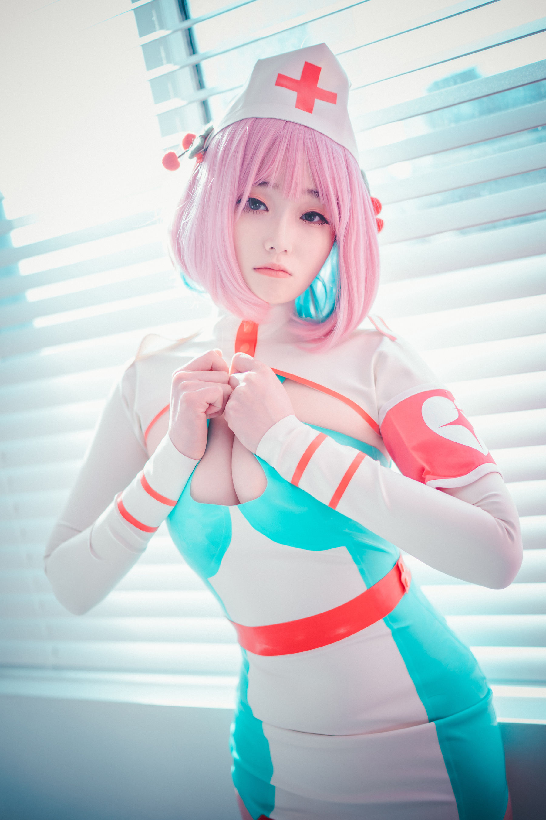 [DJAWA] BamBi – Cling To Latex [46P] - 秀人网免费无水印在线套图写真