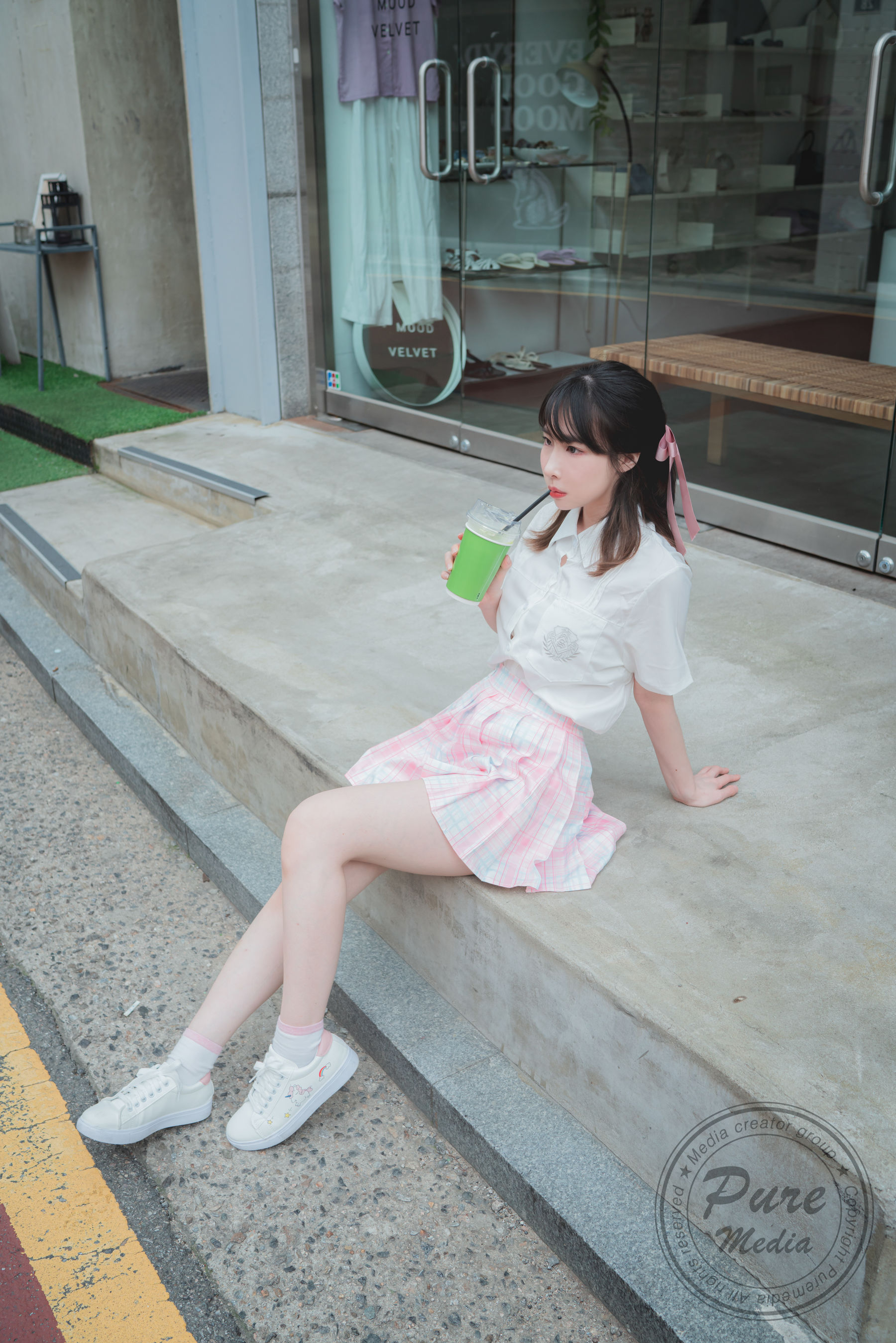 [PURE MEDIA] Vol.187 – Uhye [98P] - 秀人网免费无水印在线套图写真