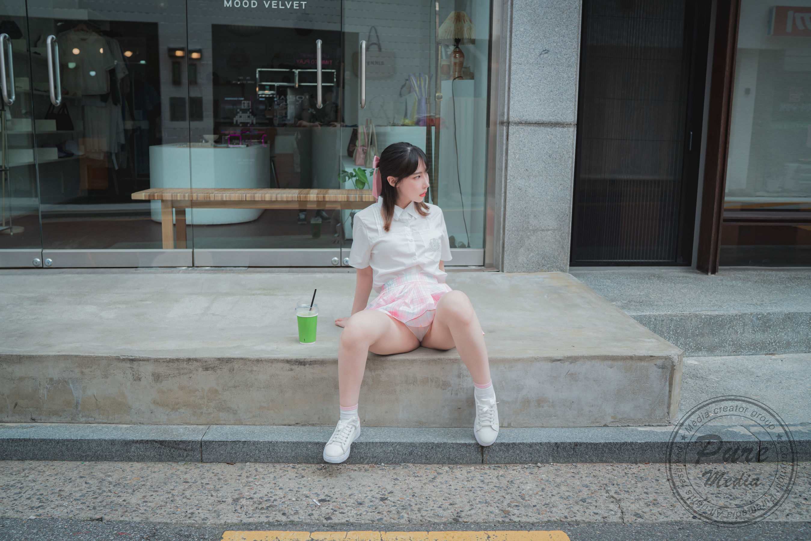 [PURE MEDIA] Vol.187 – Uhye [98P] - 秀人网免费无水印在线套图写真