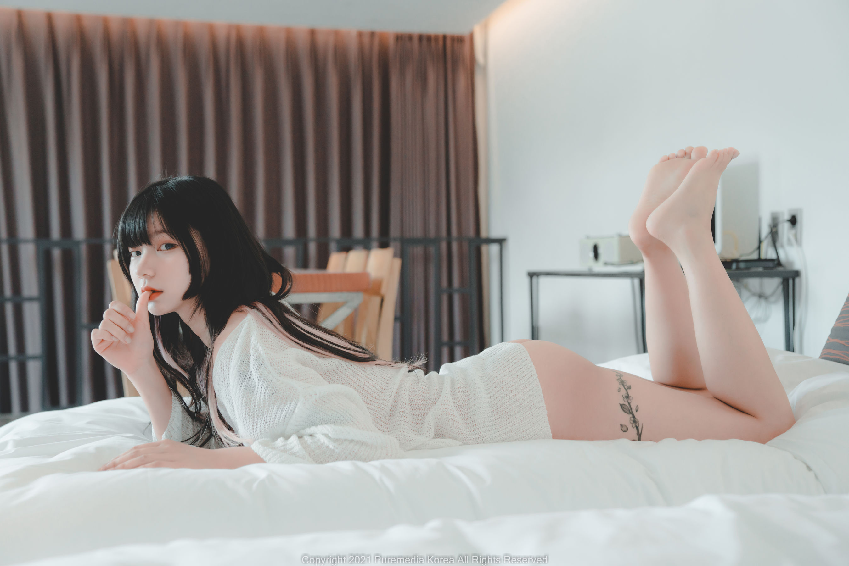[PURE MEDIA] Vol.086 – Hizzy [38P] - 秀人网免费无水印在线套图写真