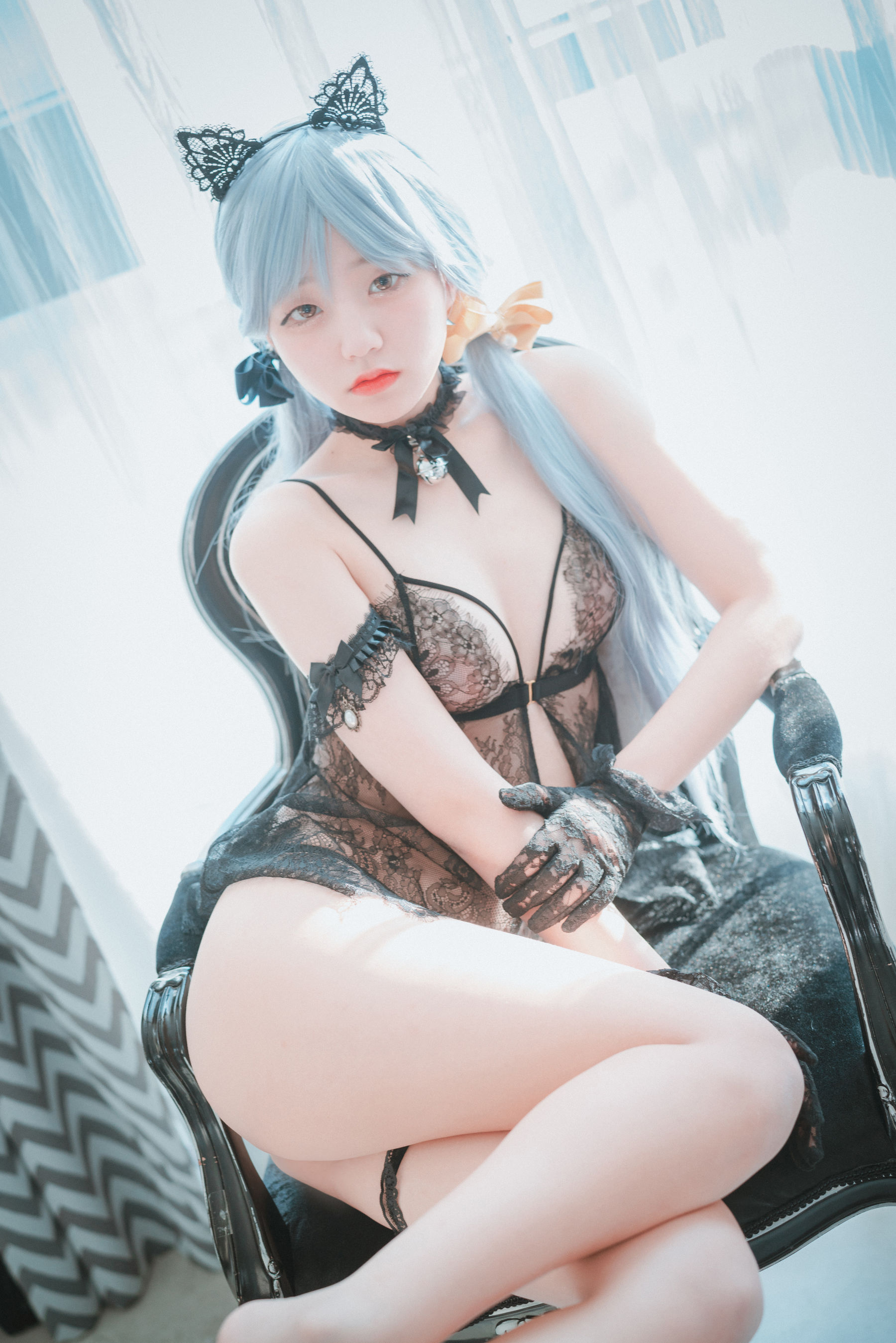 [DJAWA] Jenny – Schwarz und Weiß Katzenmädchen [34P] - 秀人网免费无水印在线套图写真