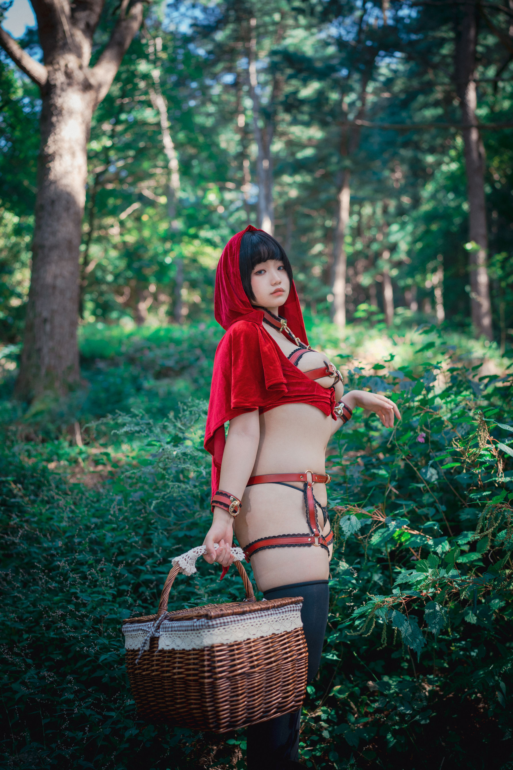 [DJAWA] Mimmi – Naughty Red Hiring Hood [125P] - 秀人网免费无水印在线套图写真