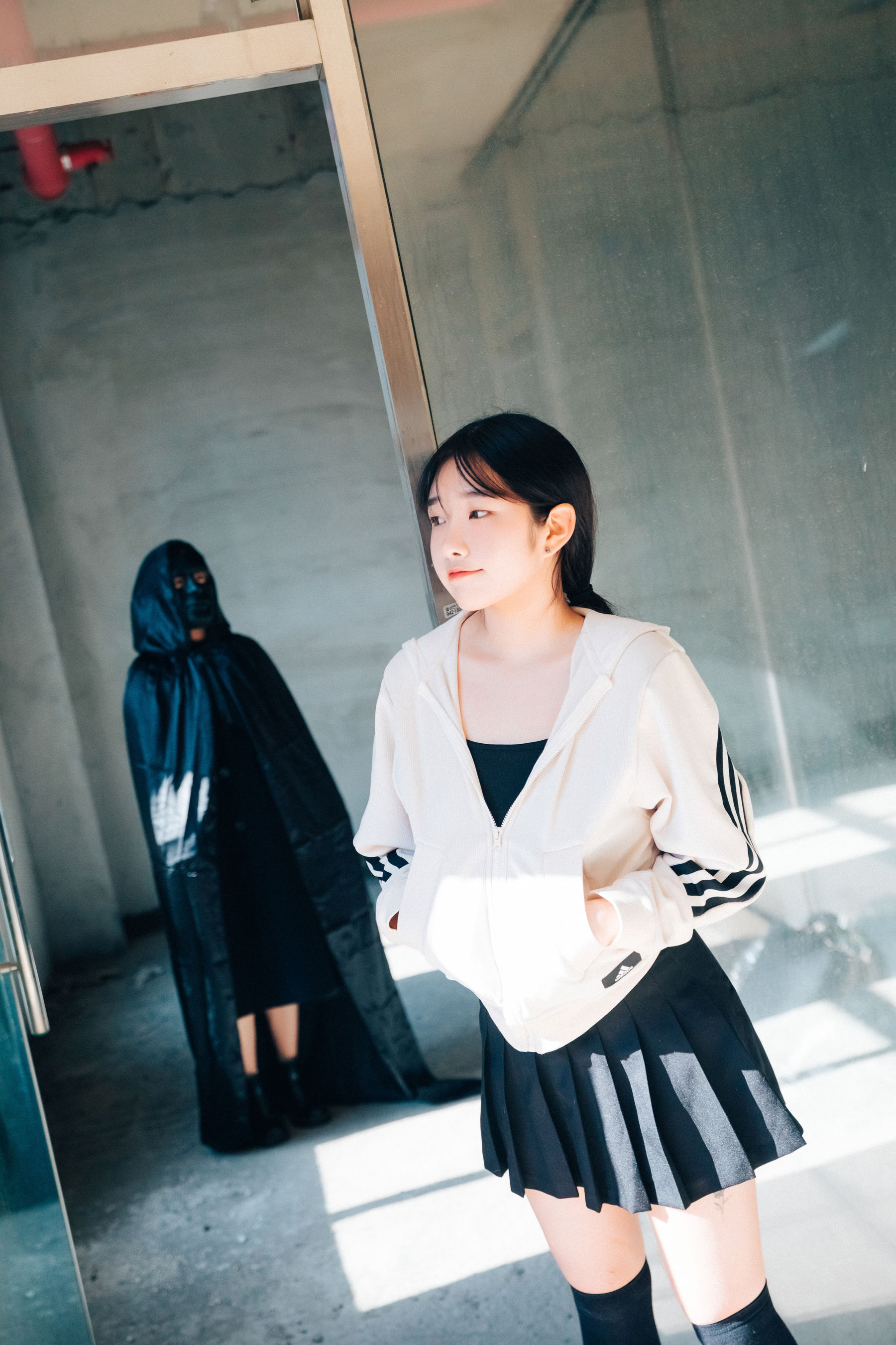 [LOOZY] Sonson – Mechakucha [43P] - 秀人网免费无水印在线套图写真