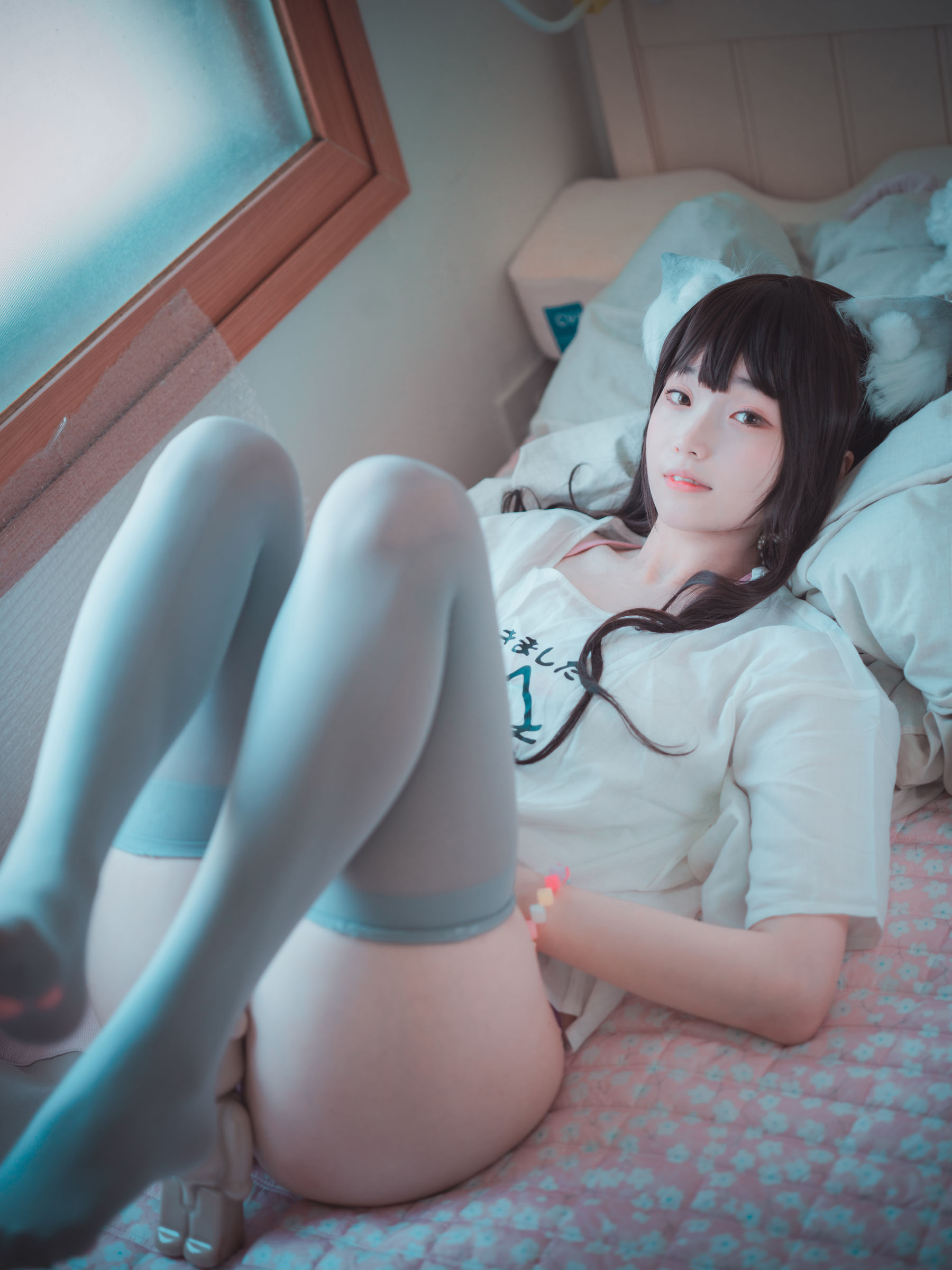 [DJAWA] Bambi – The cat I picked up turned into a girl [187P] - 秀人网免费无水印在线套图写真