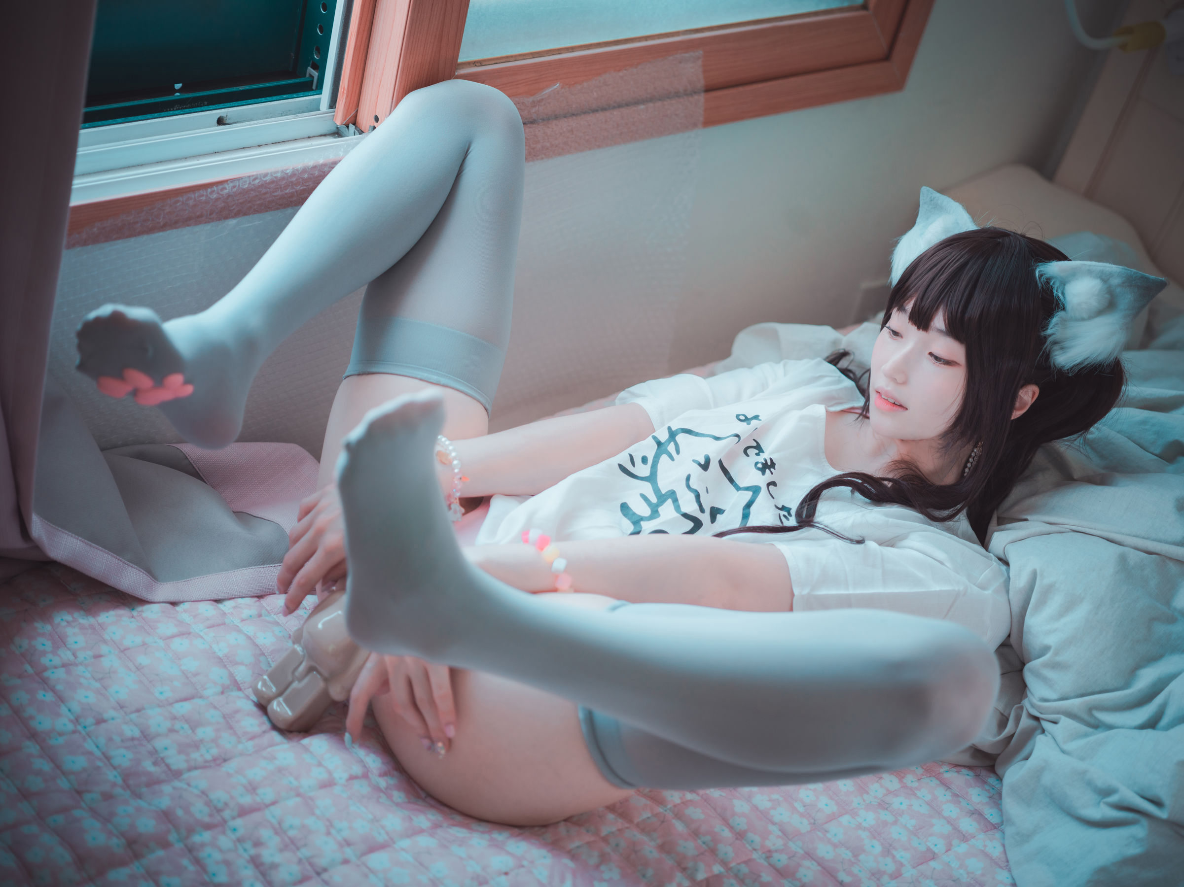 [DJAWA] Bambi – The cat I picked up turned into a girl [187P] - 秀人网免费无水印在线套图写真