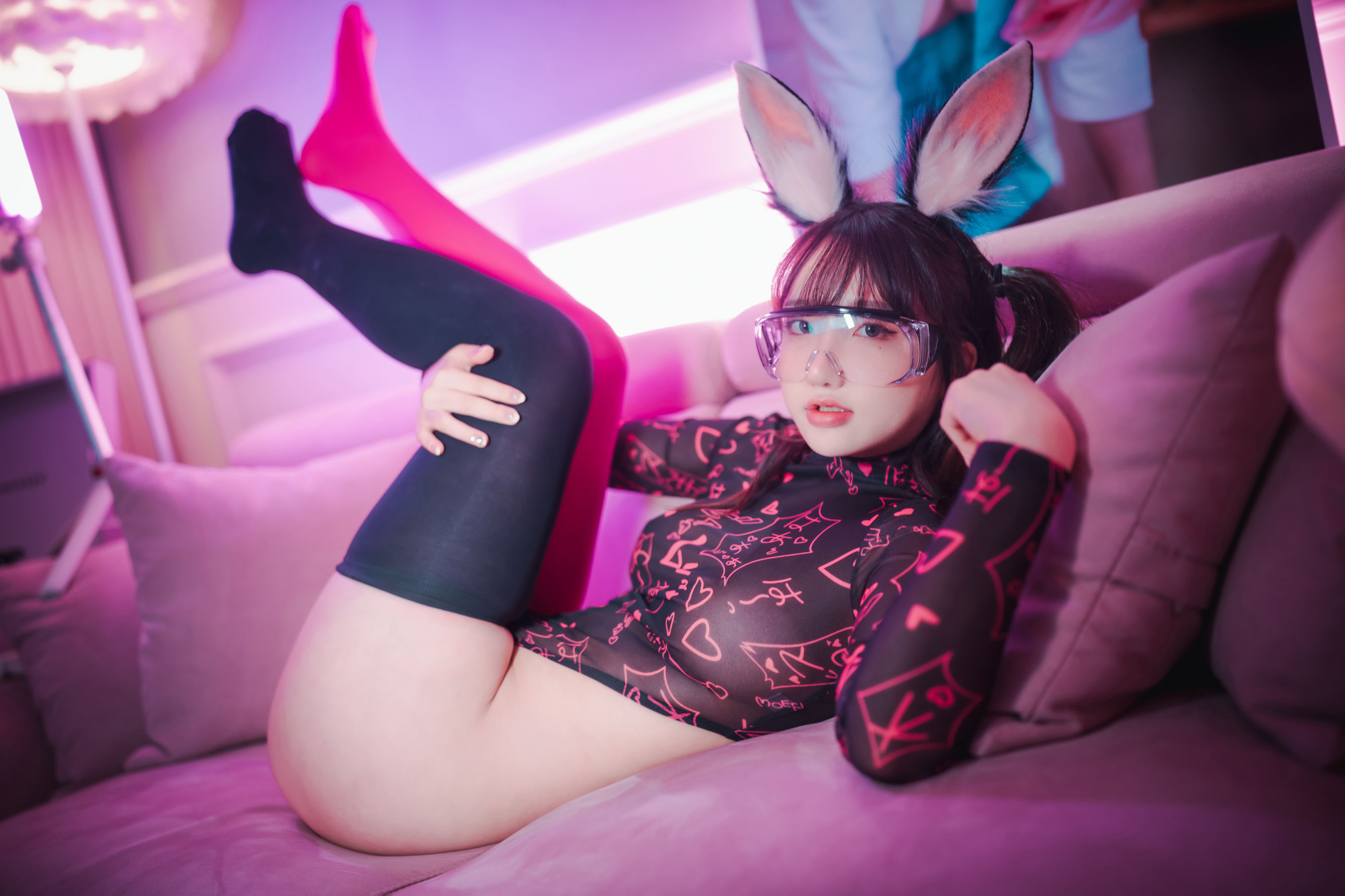 [DJAWA] Yeeun – Retro Gaming Girl [89P] - 秀人网免费无水印在线套图写真