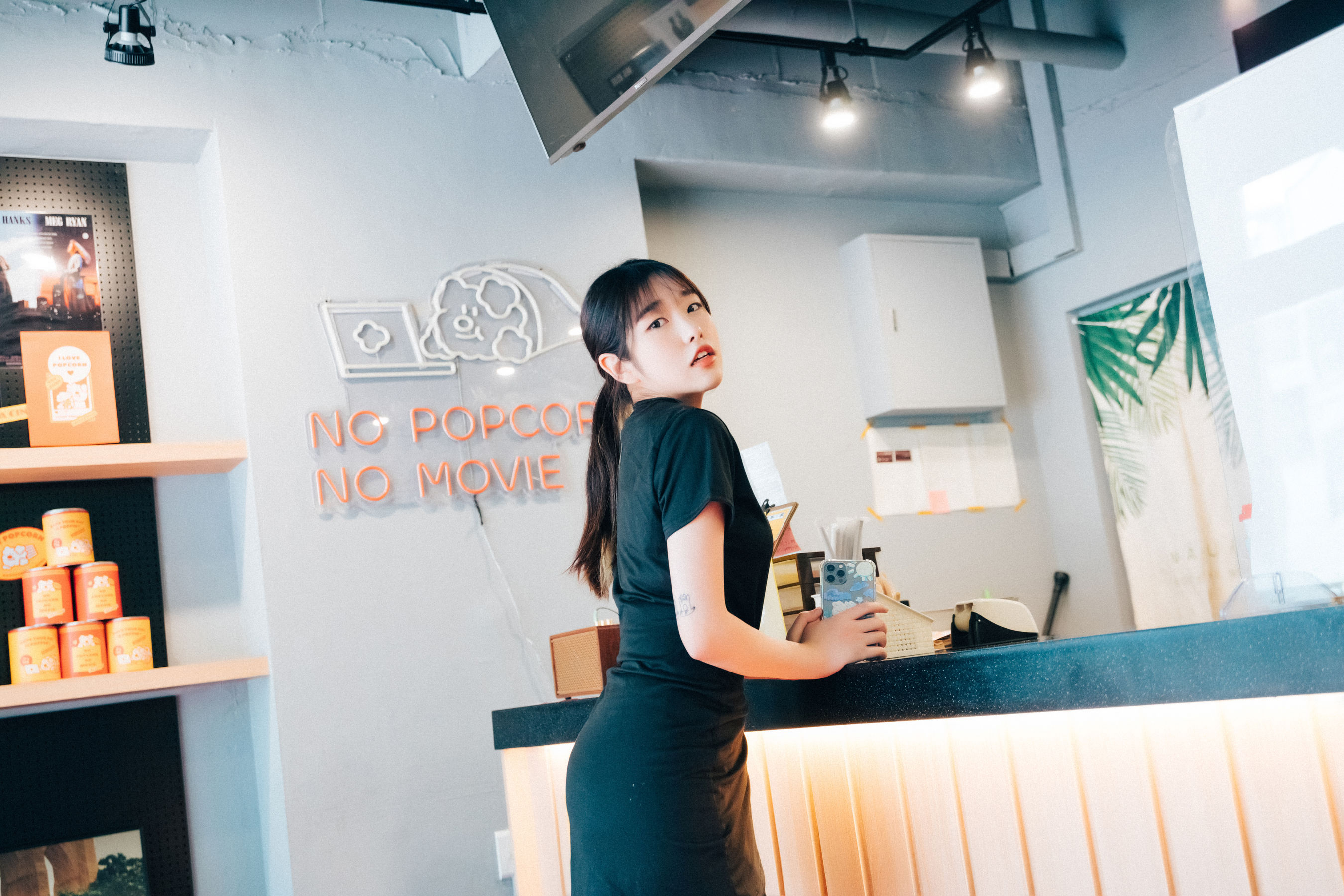 [LOOZY] Sonson – Cinema girl [77P] - 秀人网免费无水印在线套图写真