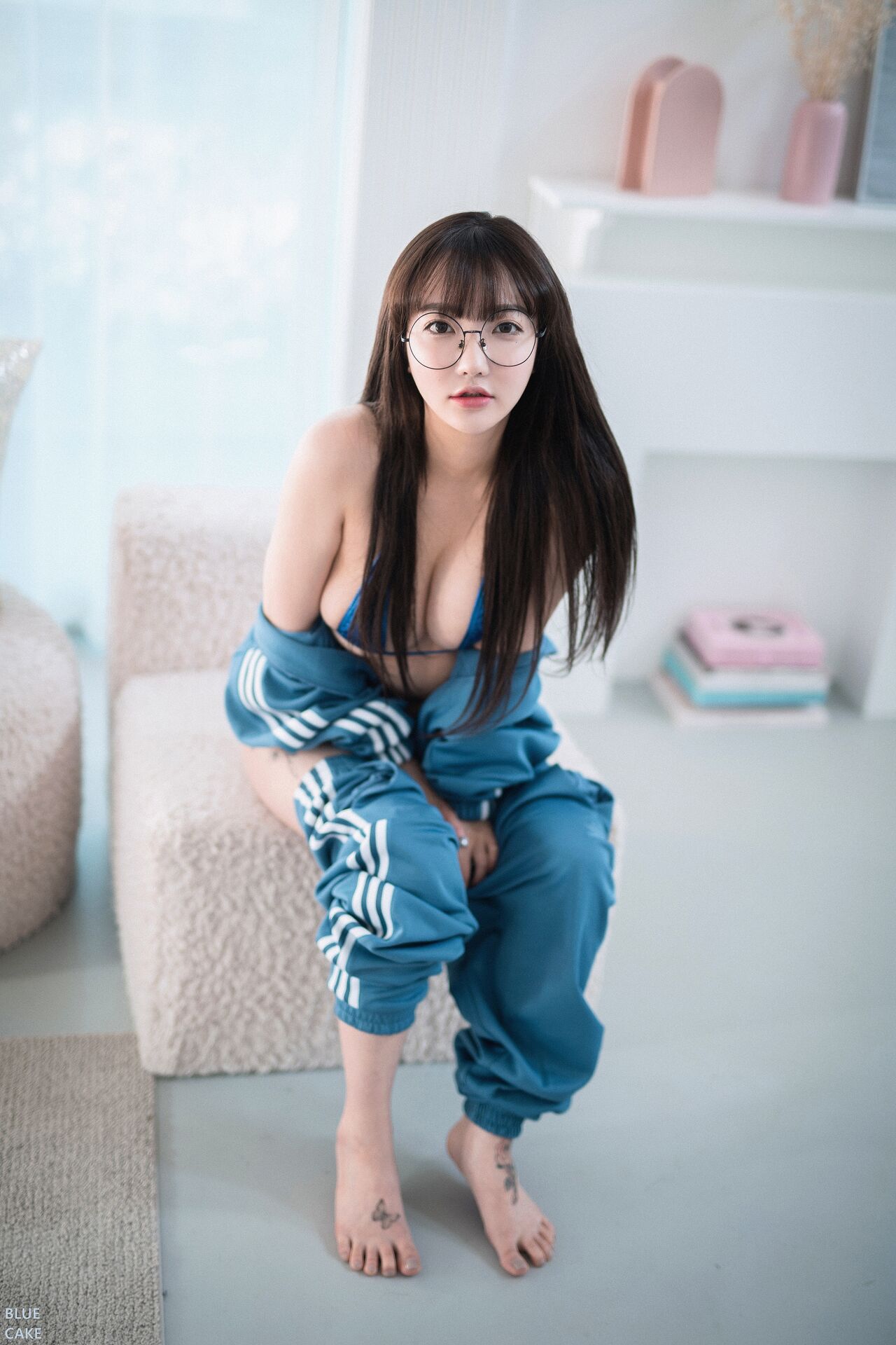 Eunsora YeEun – Playgame [34P] - 秀人网免费无水印在线套图写真