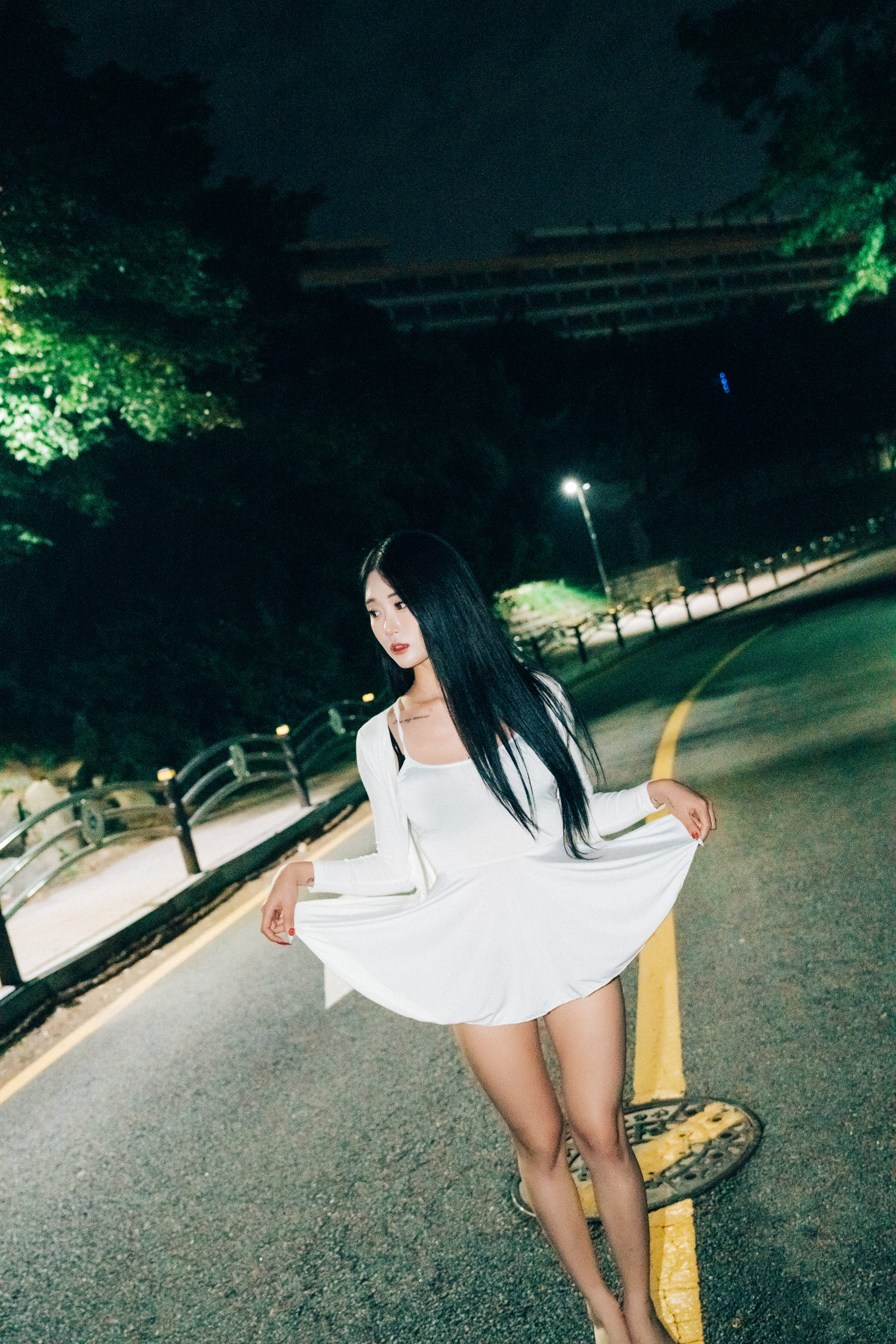 LOOZY Bomi – Night Roads [102P] - 秀人网免费无水印在线套图写真