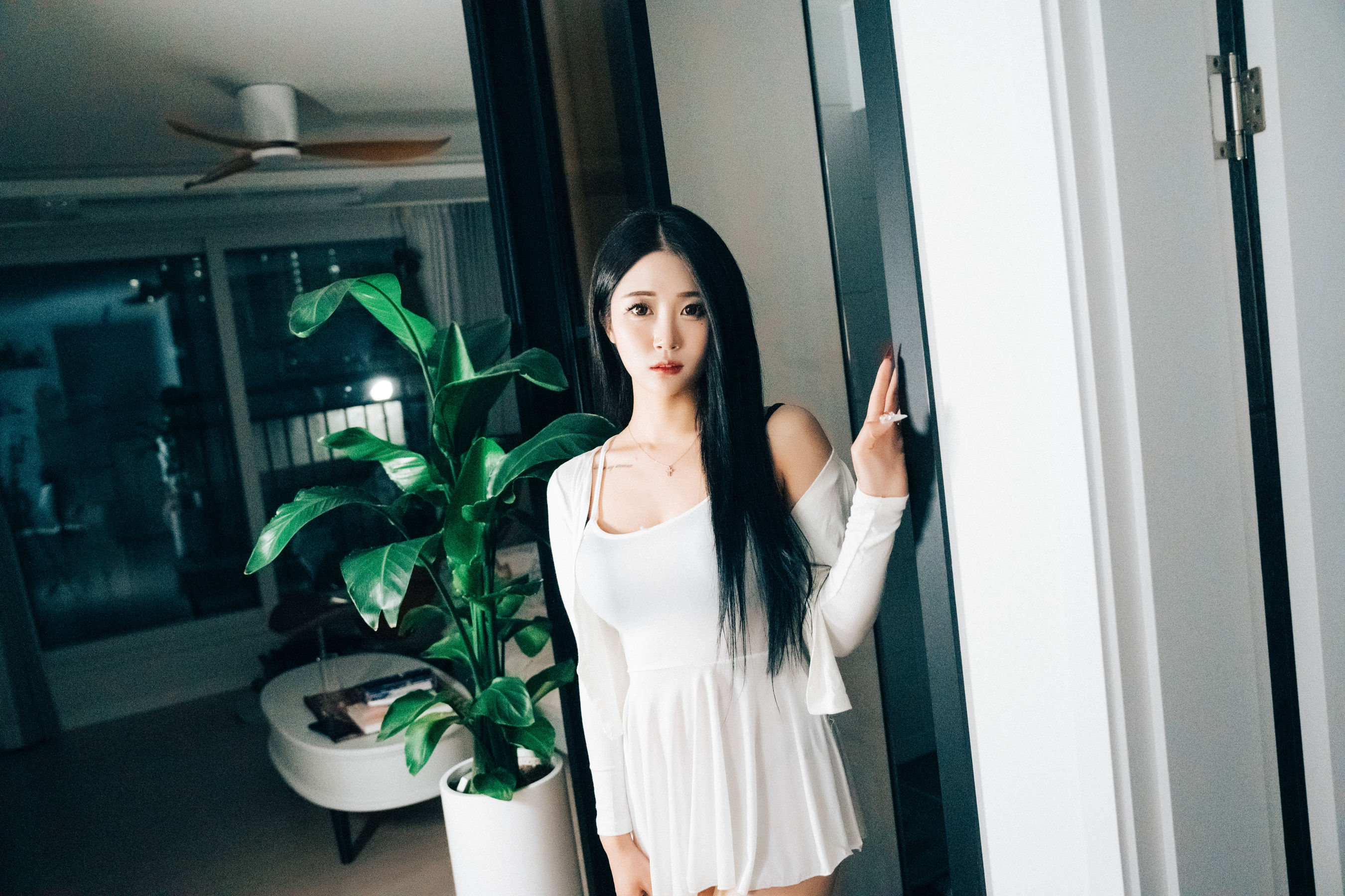 LOOZY Bomi – You Bomi [112P] - 秀人网免费无水印在线套图写真