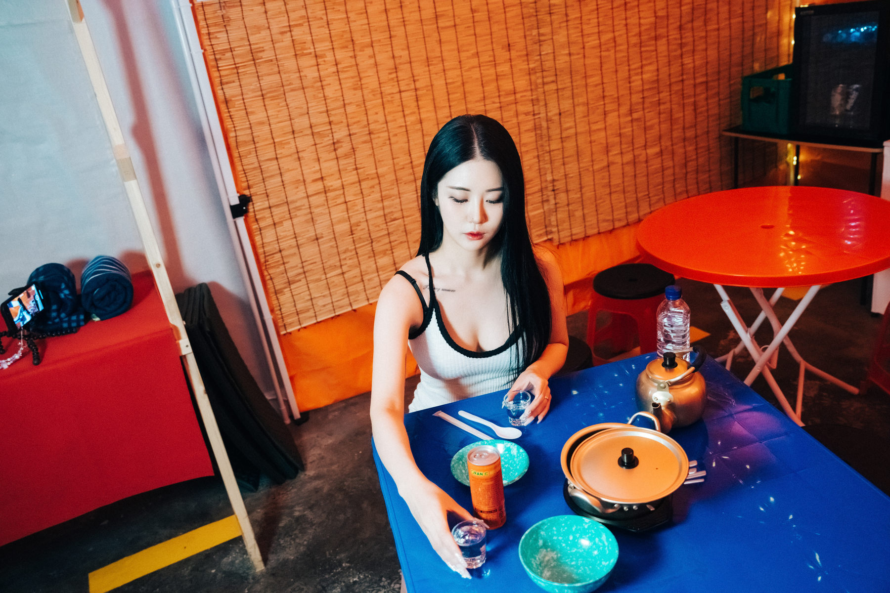 LOOZY Bomi – Street Stall [112P] - 秀人网免费无水印在线套图写真