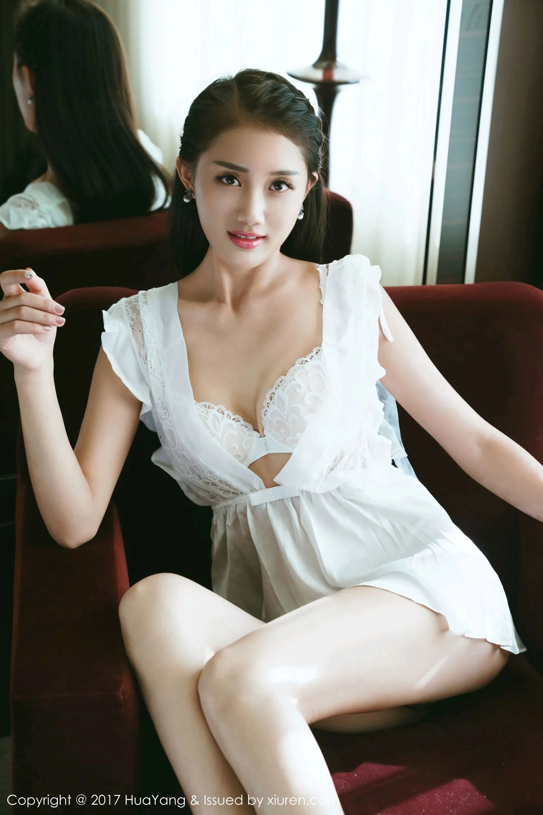图片[2]-晴儿Anne《五官精致颜值清新秀丽》 花漾Show Vol.009-COS写真在线网