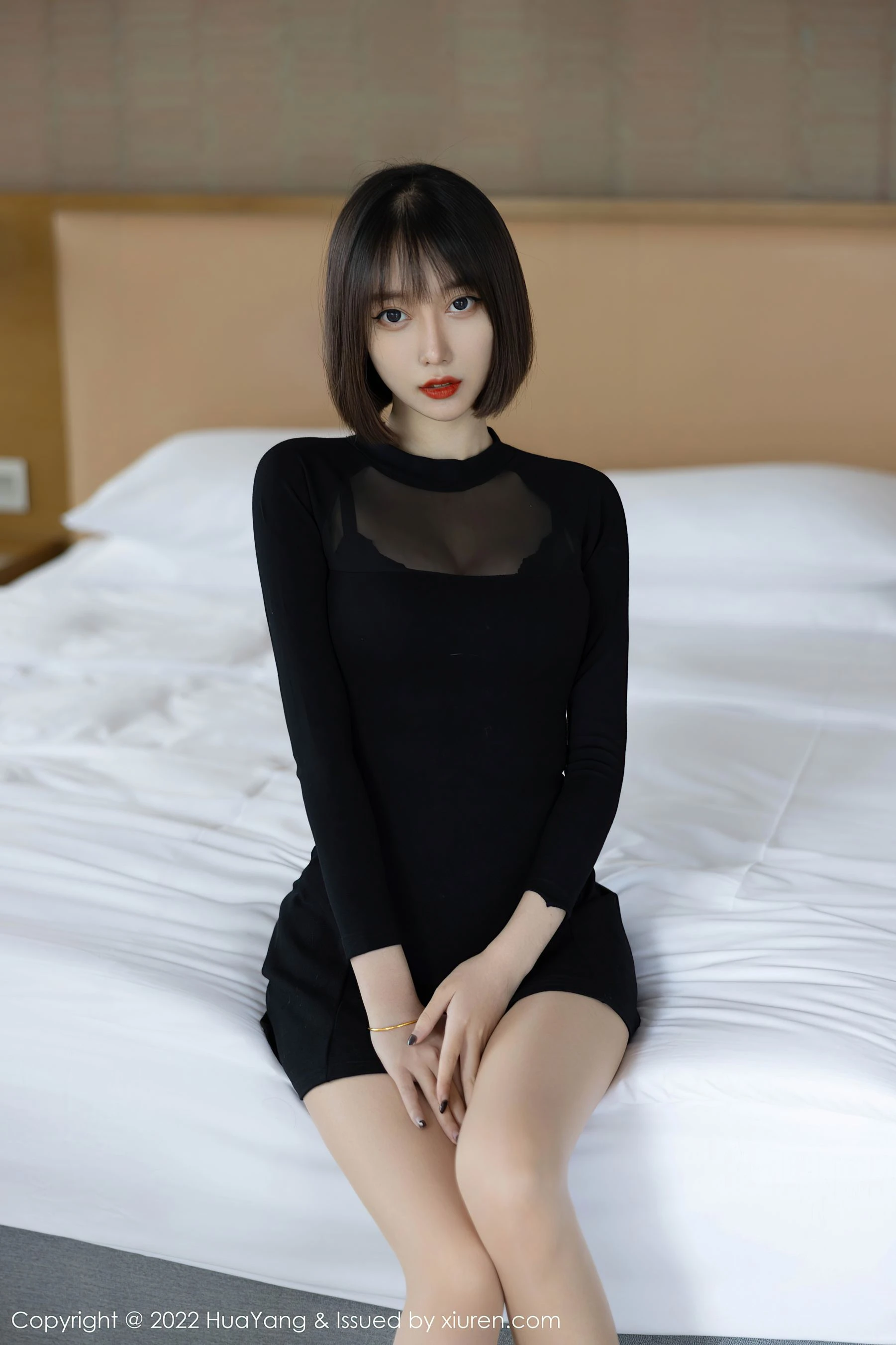 图片[2]-花漾 VOL.491 玥儿玥er 丝袜美腿性感短发美女写真-COS写真在线网