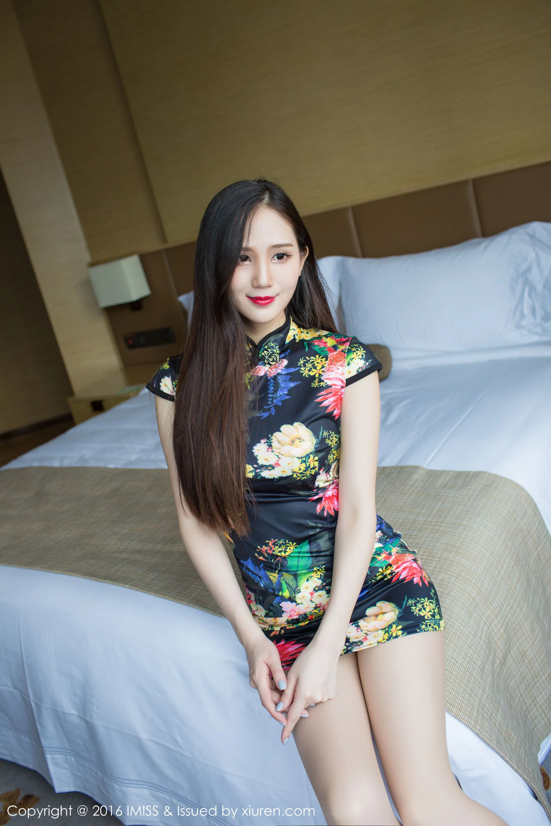 图片[6]-SISY思《典雅旗袍+诱惑丝袜+性感内衣》 爱蜜社IMiss Vol.117-COS写真在线网