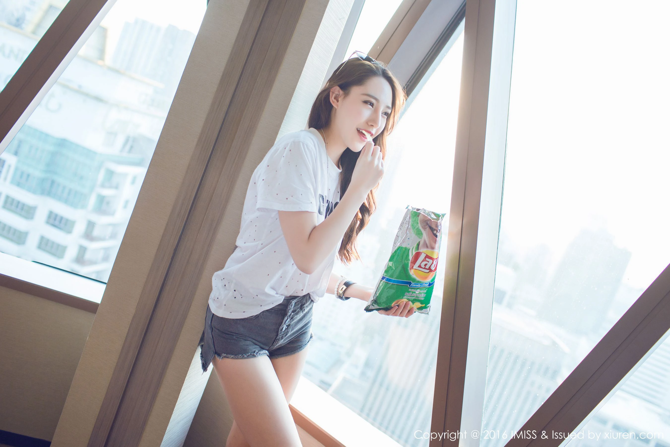 图片[2]-极品长腿美女@刘奕宁Lynn 爱蜜社IMiss Vol.080-COS写真在线网