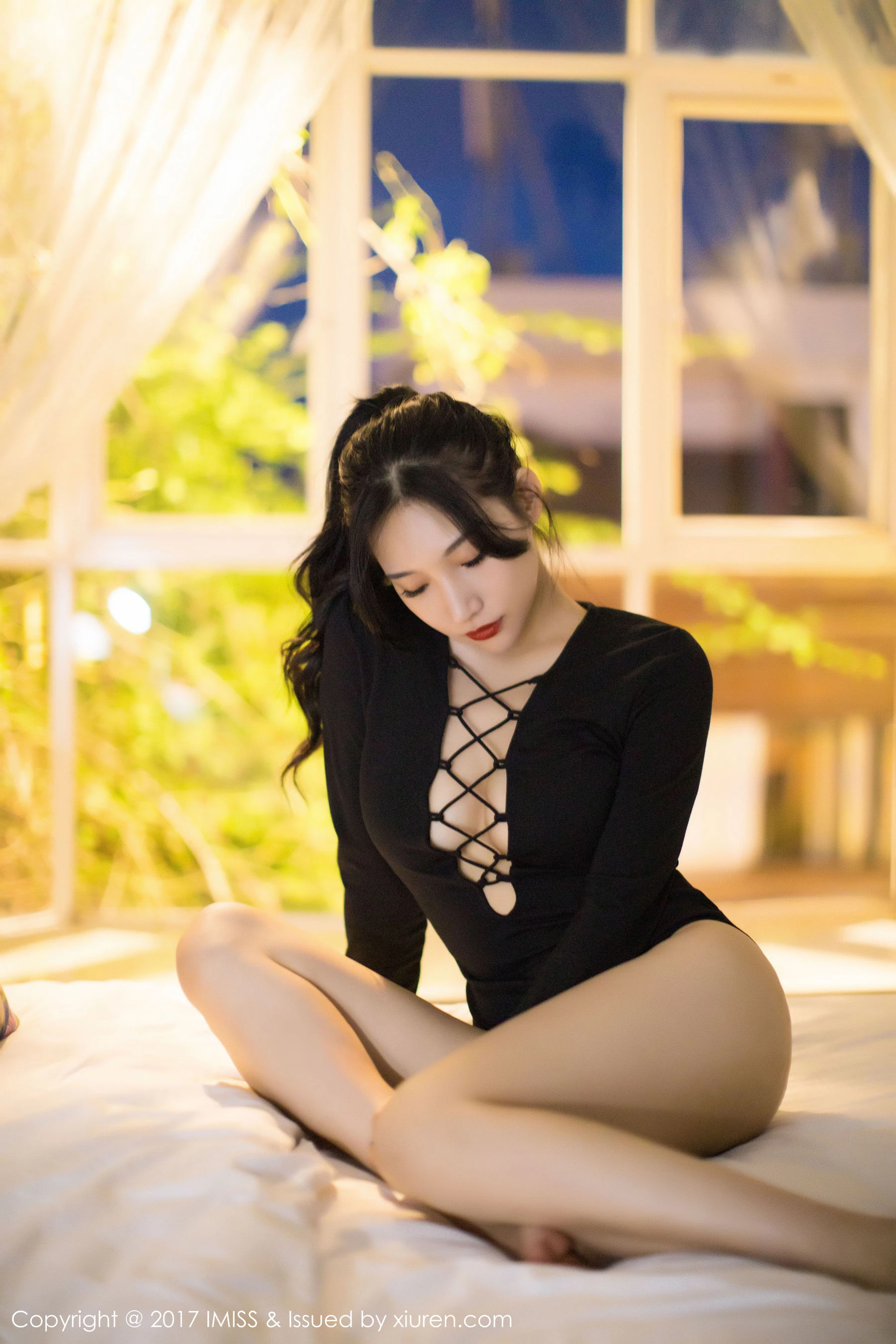 图片[6]-小狐狸Sica《黑色私房性感美腿》 爱蜜社IMiss VOL.194-COS写真在线网