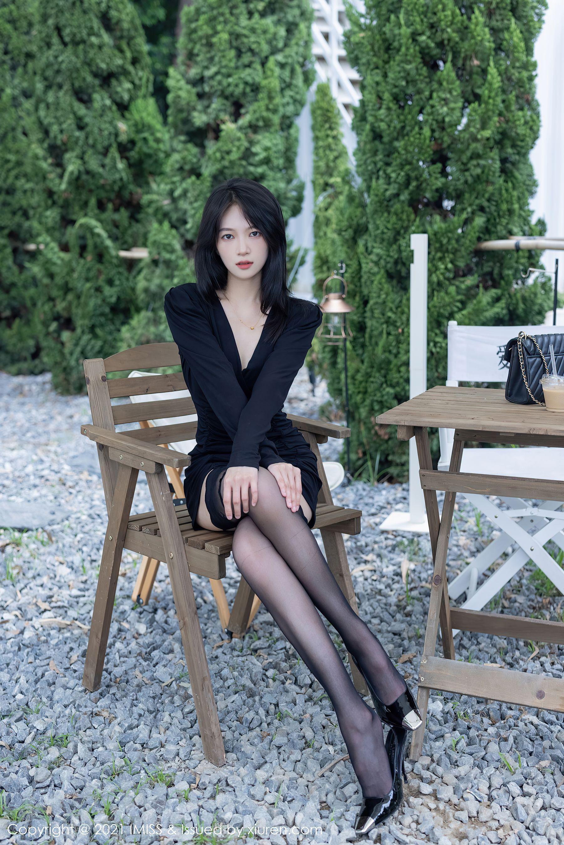 图片[2]-爱蜜社IMiss Vol.643 @Lynn刘奕宁 @Rossi 合集-COS写真在线网
