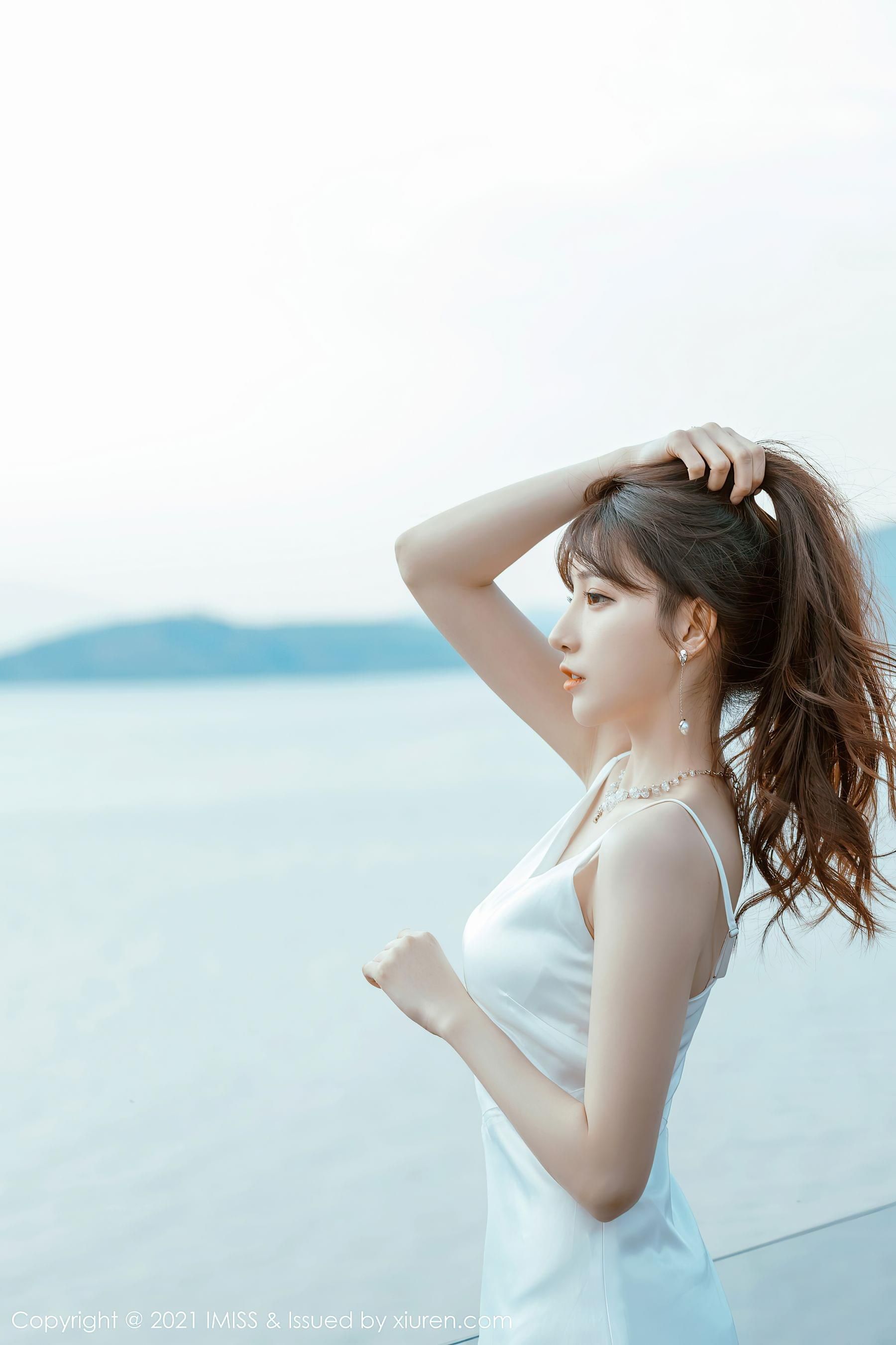图片[3]-爱蜜社IMiss Vol.586 Lynn刘奕宁-COS写真在线网