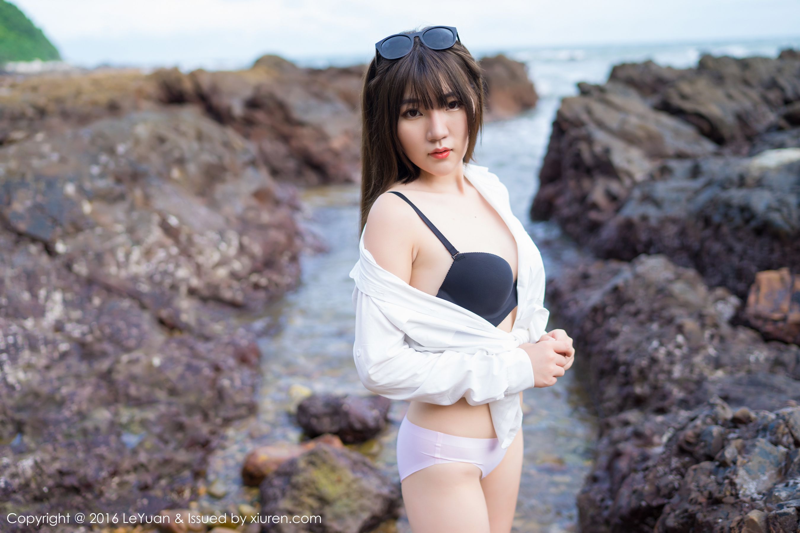 图片[2]-冷不丁《比基尼+白衬衫诱惑》 星乐园LeYuan Vol.012 [52P]-COS写真在线网