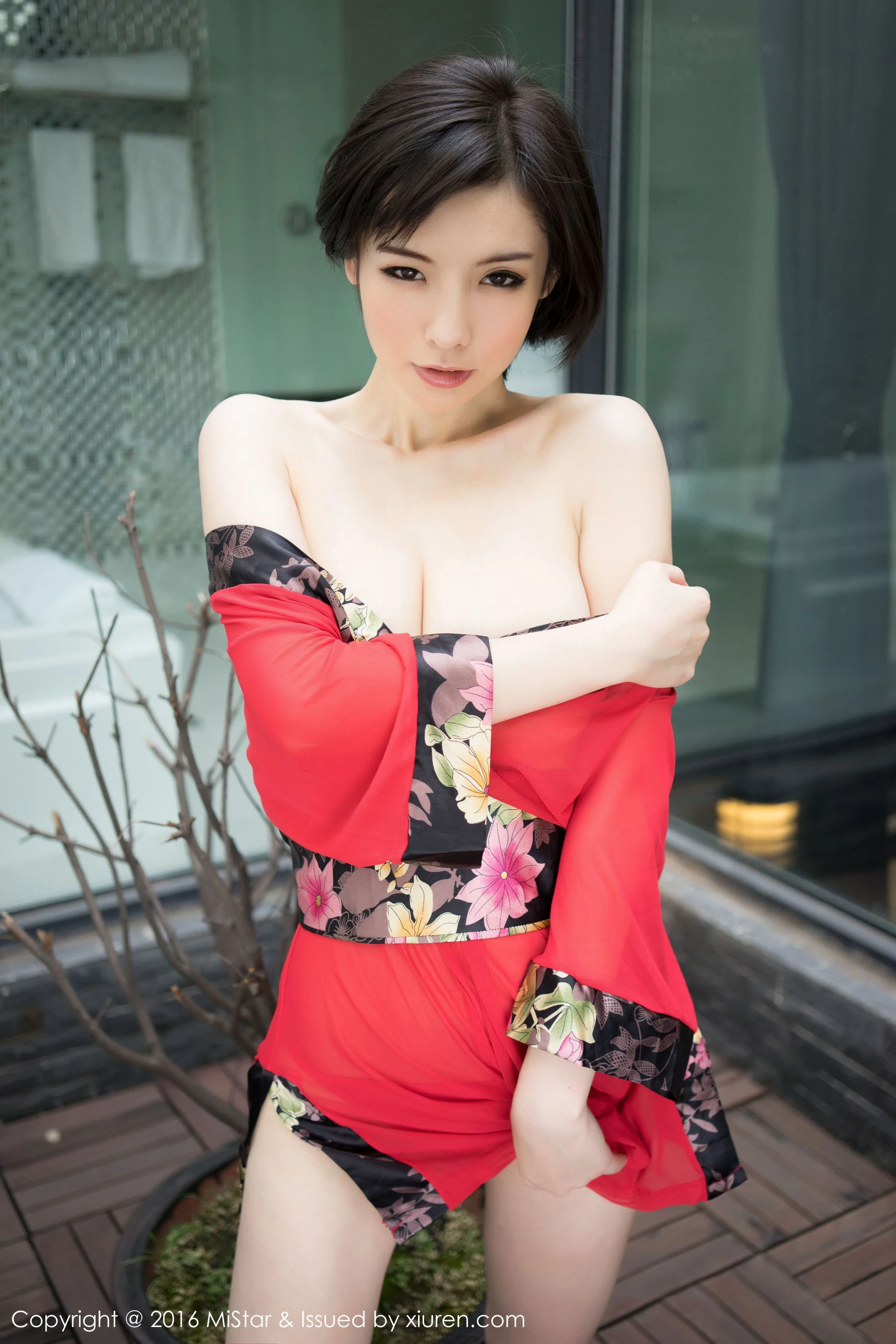 图片[3]-Jenny佳妮《拥有傲人巨乳的短发妹子》 魅妍社 Vol.077-COS写真在线网