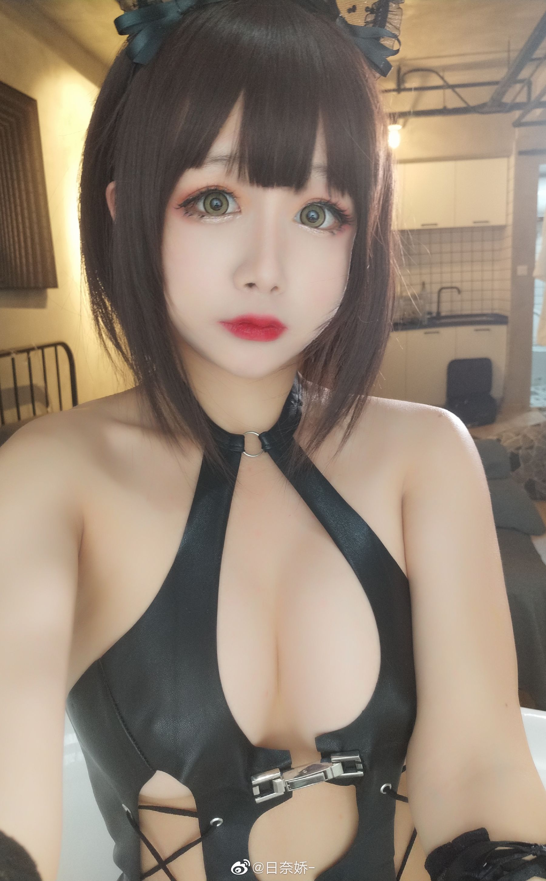 日奈娇 – 情趣服 [16P] - 秀人网免费无水印在线套图写真