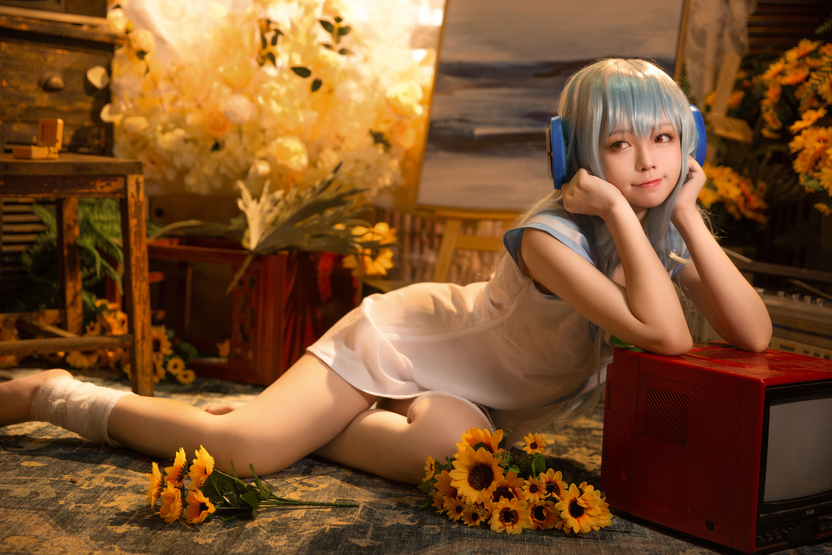 动漫博主G44不会受伤 – 八音盒 [12P] - 秀人网免费无水印在线套图写真