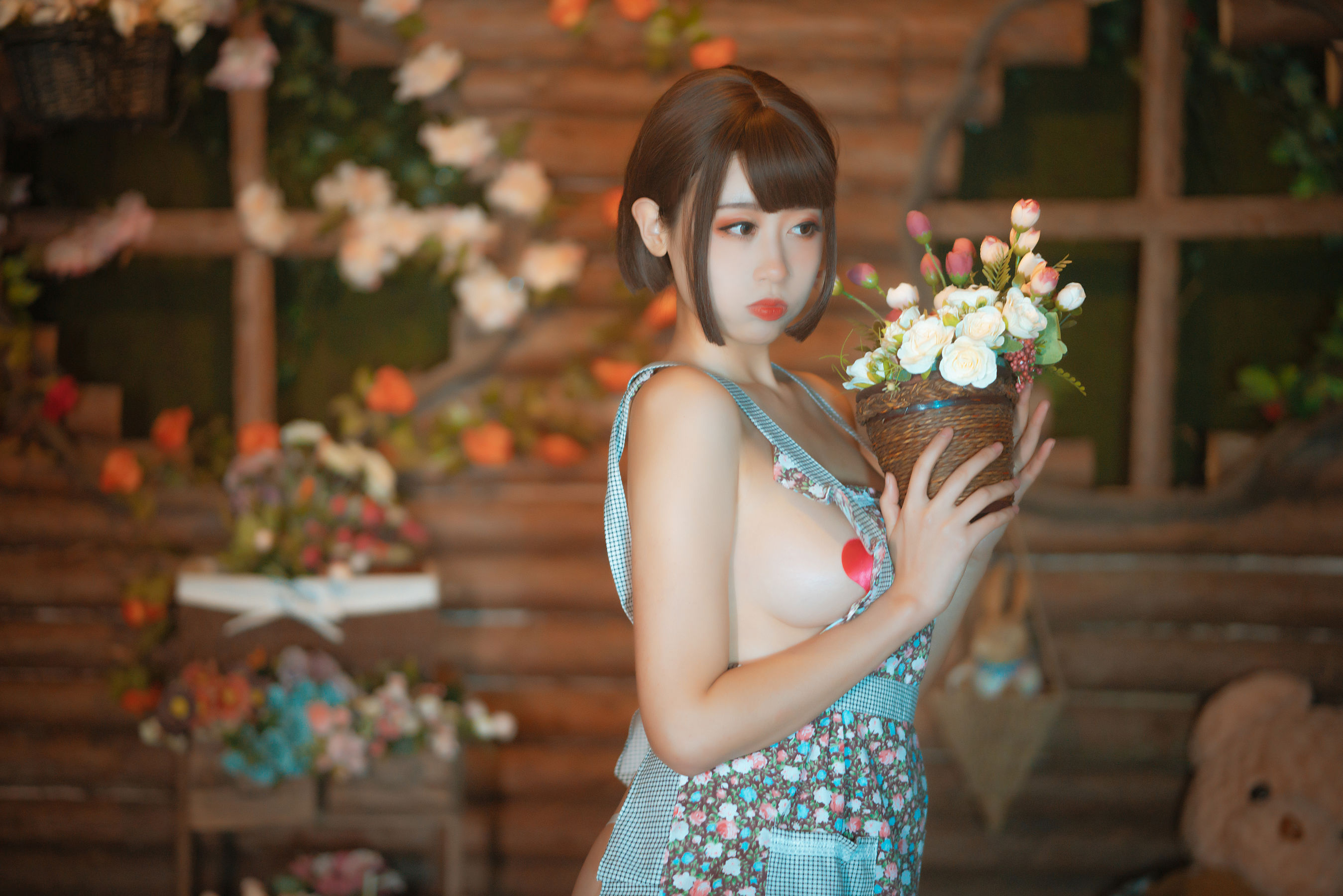 萌妹奈汐酱nice 勤劳的老板娘 [25P] - 秀人网免费无水印在线套图写真