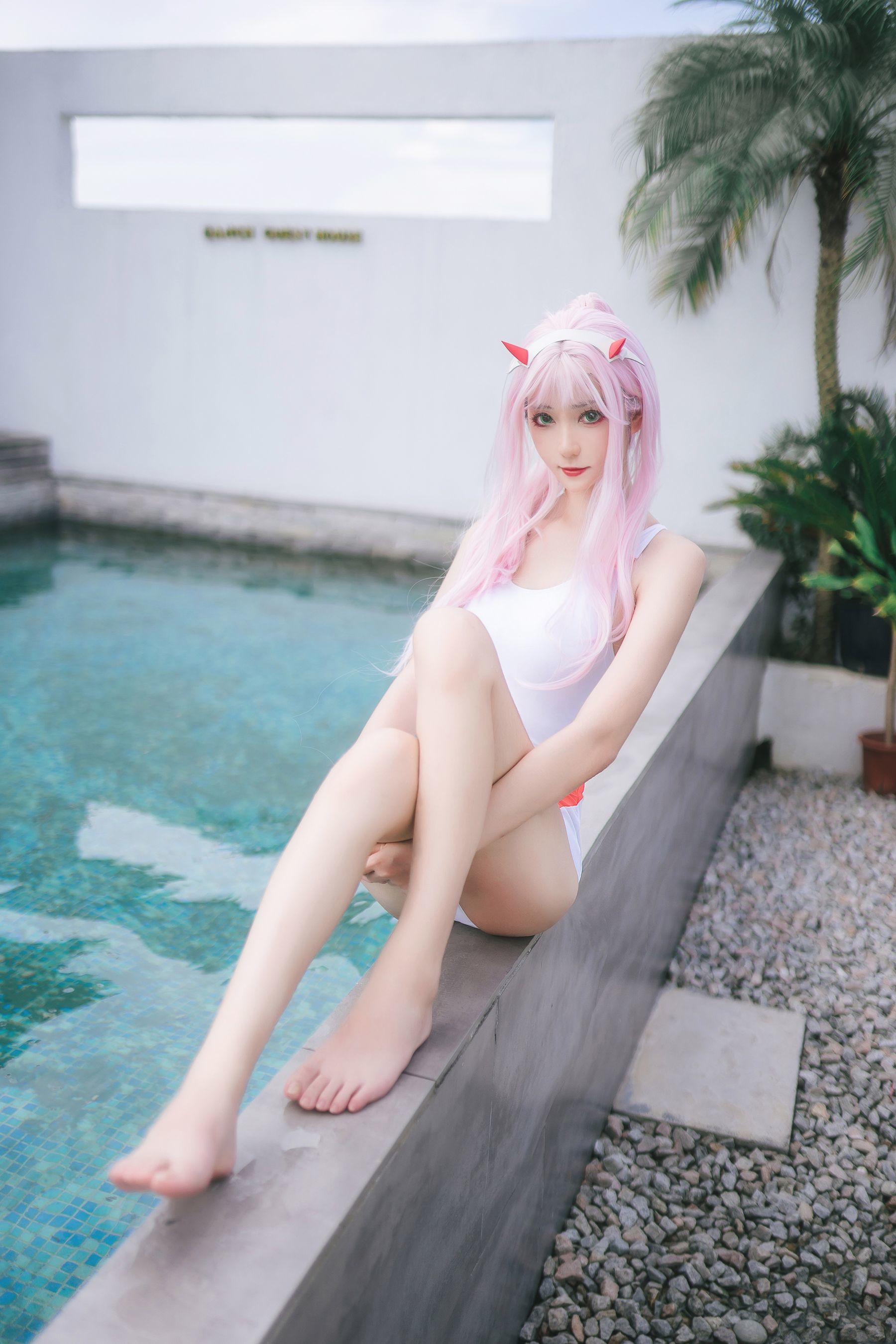 动漫博主南桃Momoko – 连体泳衣 [31P] - 秀人网免费无水印在线套图写真