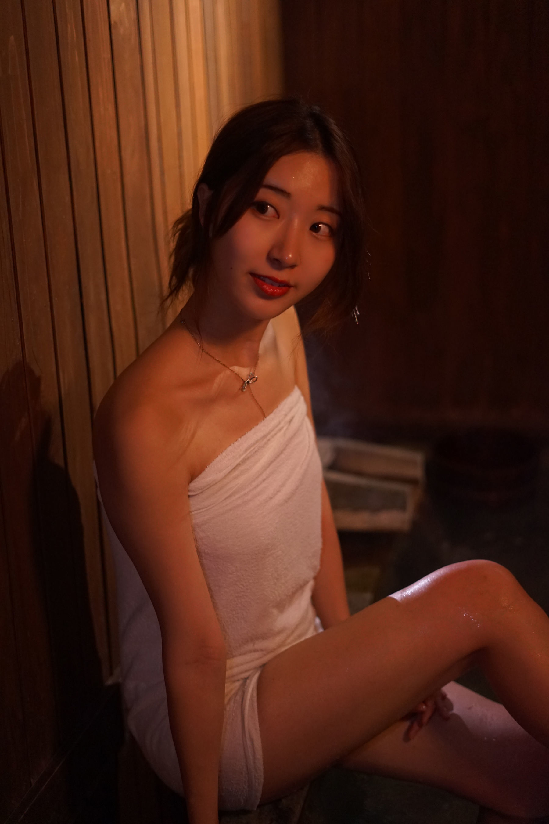 人气Coser黑川 浴巾 [13P] - 秀人网免费无水印在线套图写真