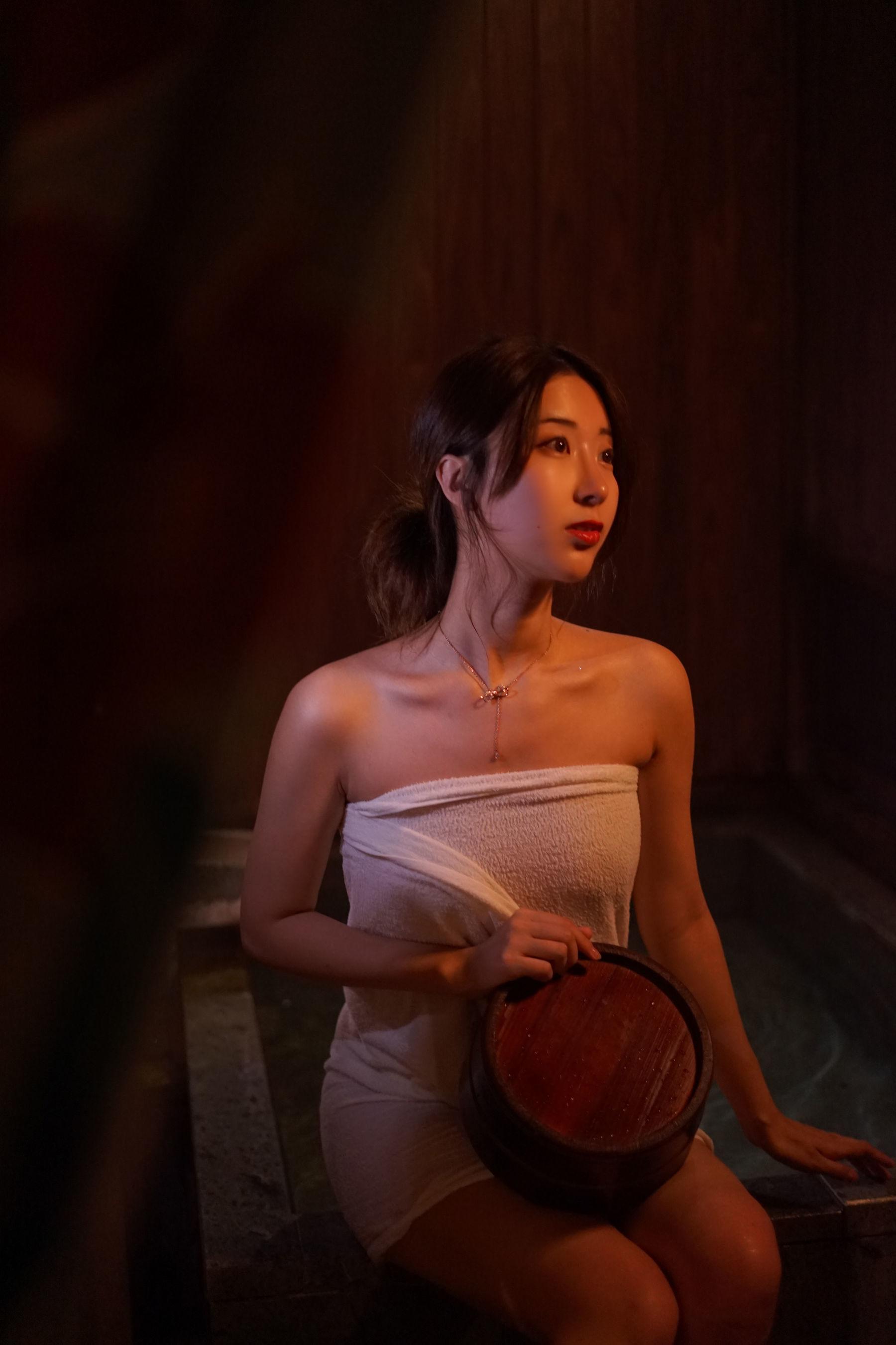 人气Coser黑川 浴巾 [13P] - 秀人网免费无水印在线套图写真