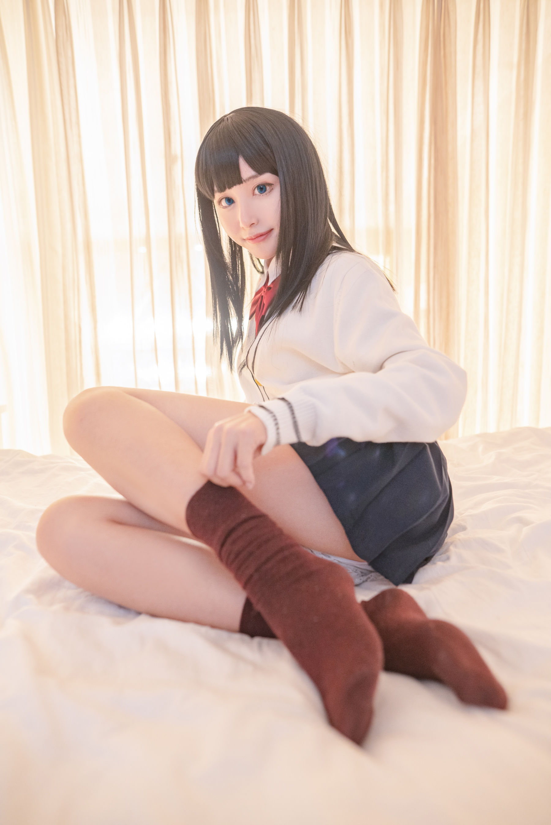 AAAyu阿玉 – 宝多六花 [16P] - 秀人网免费无水印在线套图写真